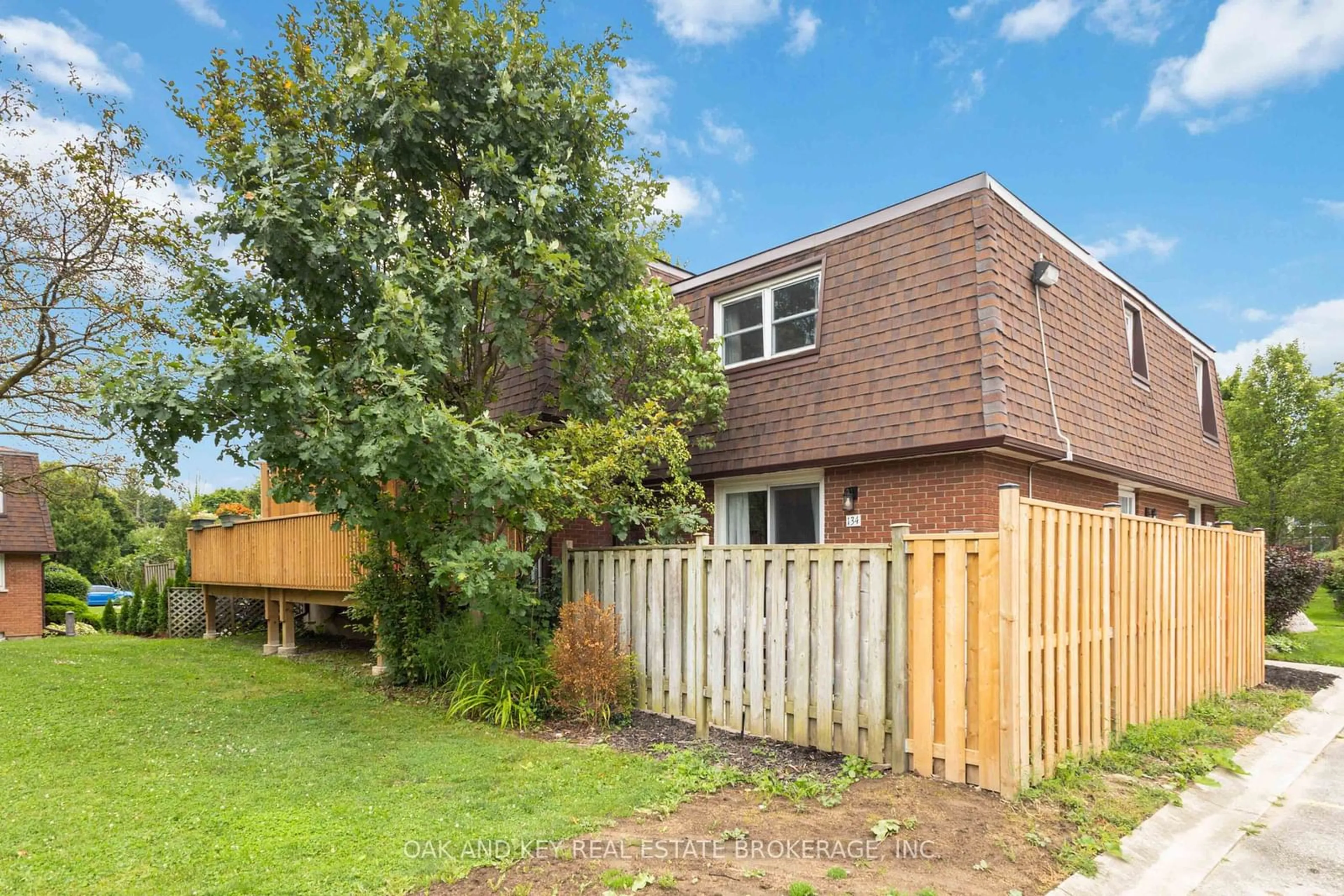 Fenced yard for 134 GARDENWOOD Dr, London Ontario N6J 3Z9