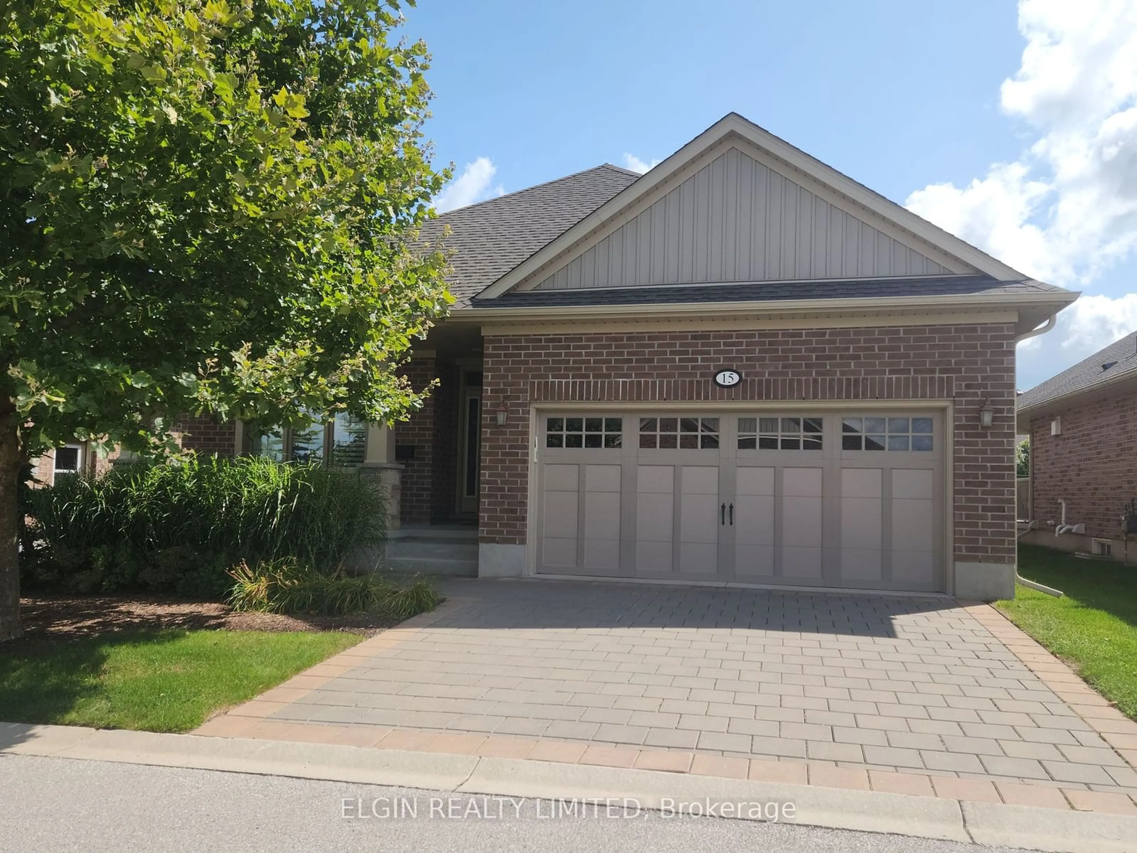 Home with brick exterior material for 120 Southgate Pkwy #15, St. Thomas Ontario N5R 0C7