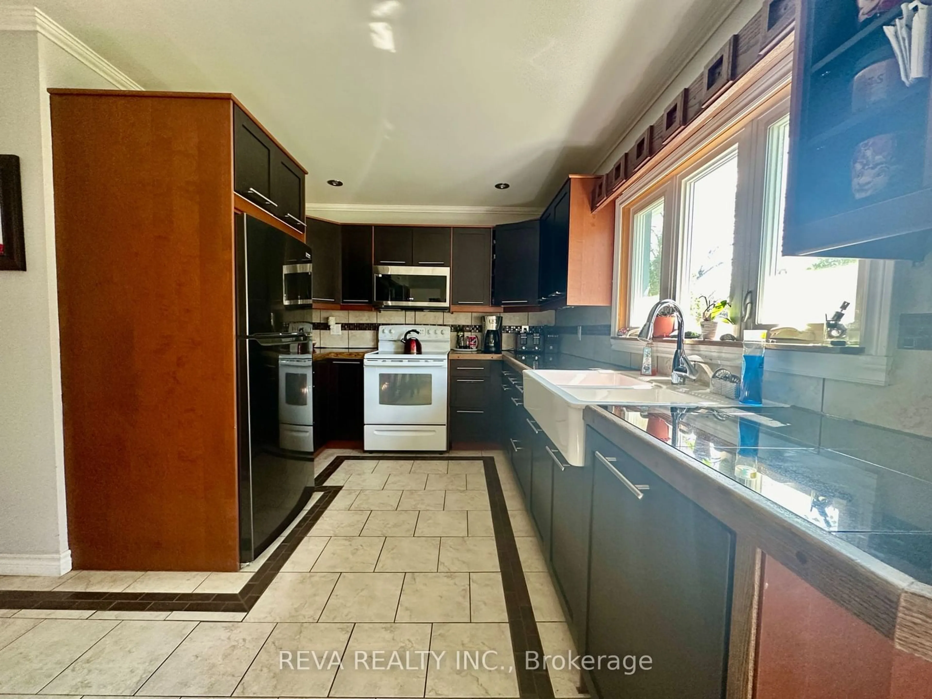 Kitchen, wood floors, cottage for 69 Johnston Cres, Bancroft Ontario K0L 1C0