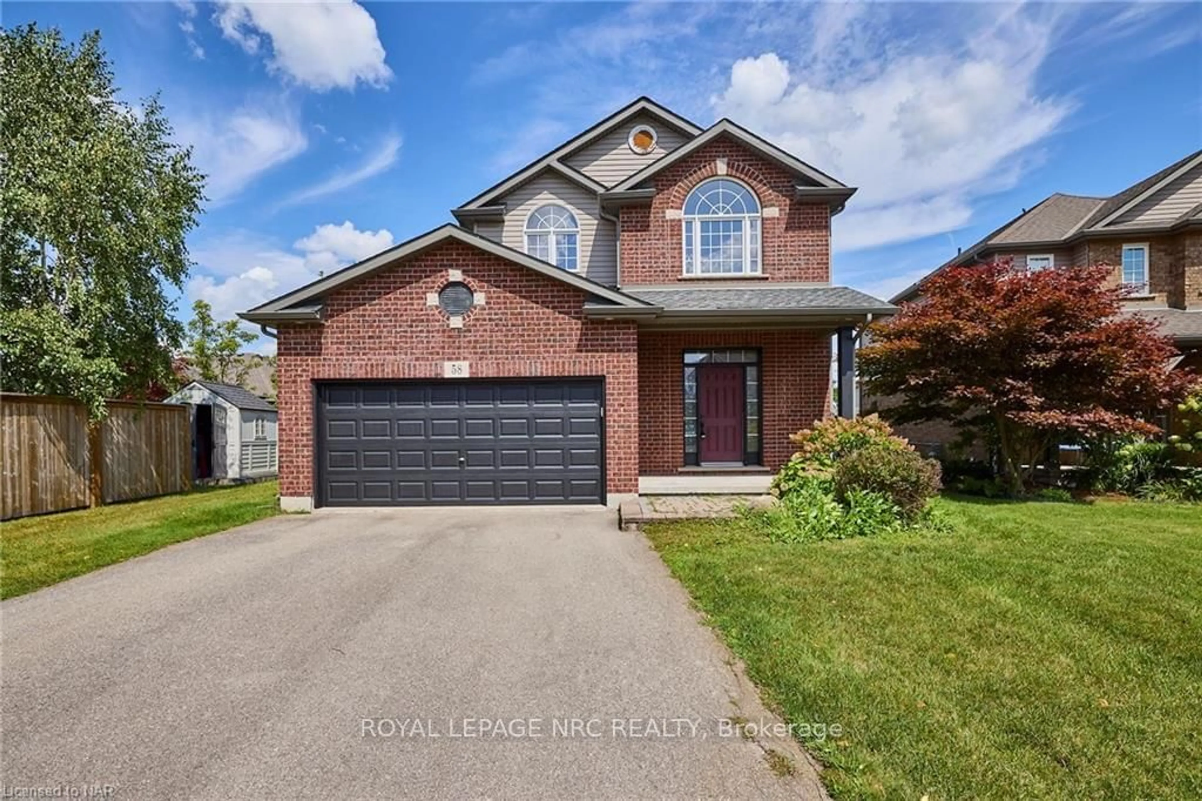 Frontside or backside of a home, the street view for 58 Carlisle Dr, Welland Ontario L3C 7M3