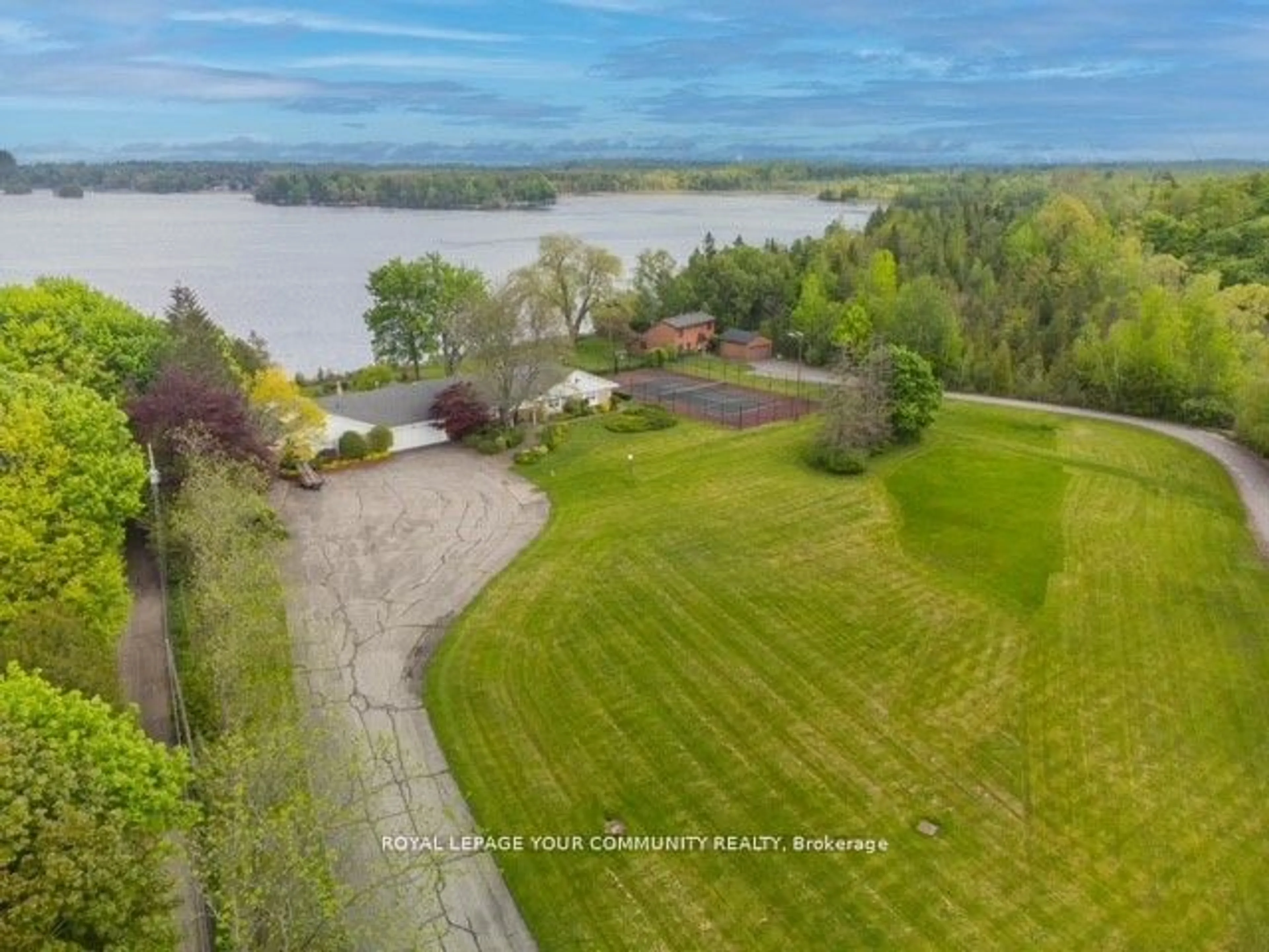 A pic from exterior of the house or condo, the view of lake or river for 115 Lake Rd, Puslinch Ontario N3C 2V4