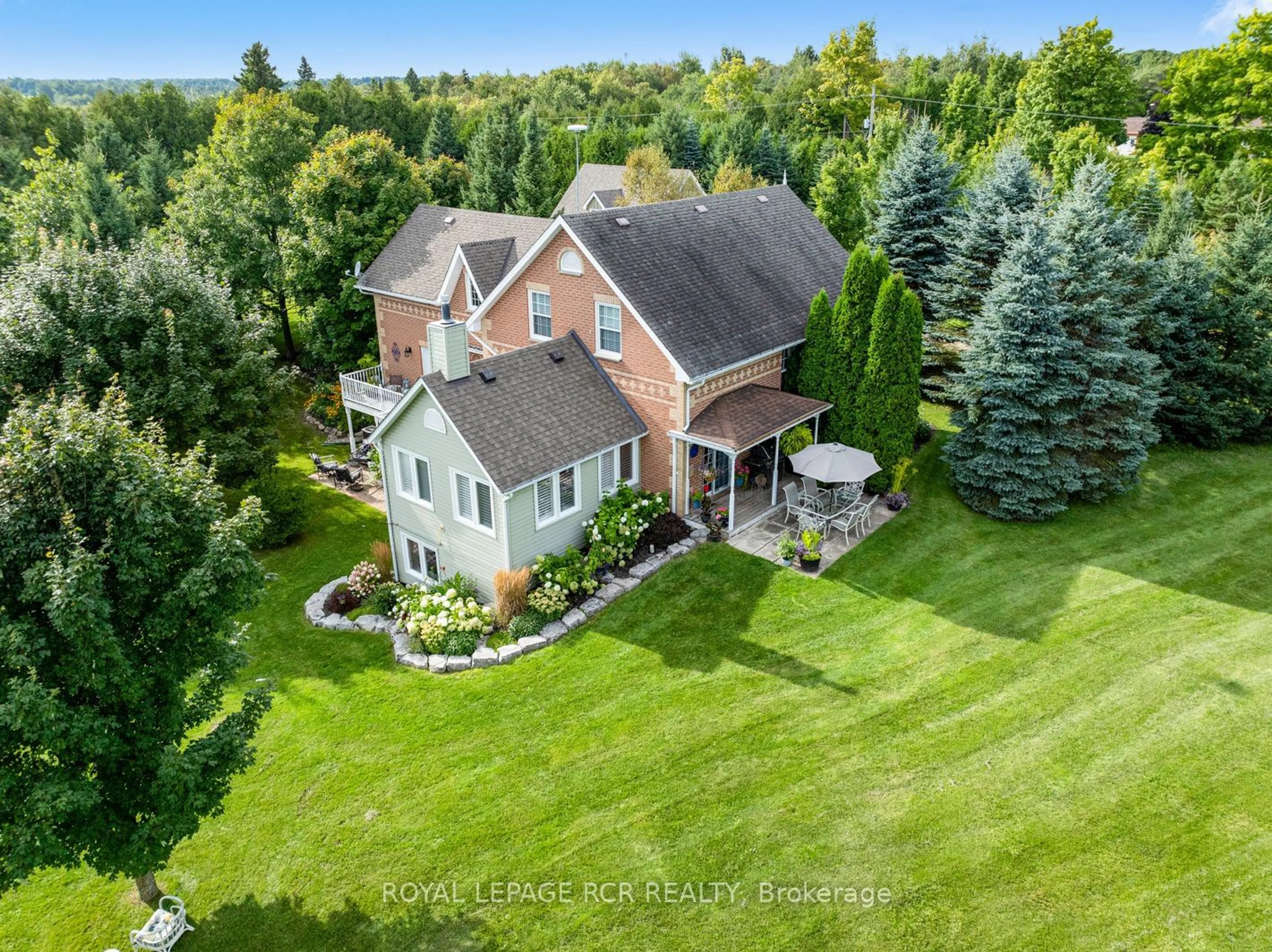 Frontside or backside of a home, cottage for 346398 Mono Centre Rd, Mono Ontario L9W 6S1