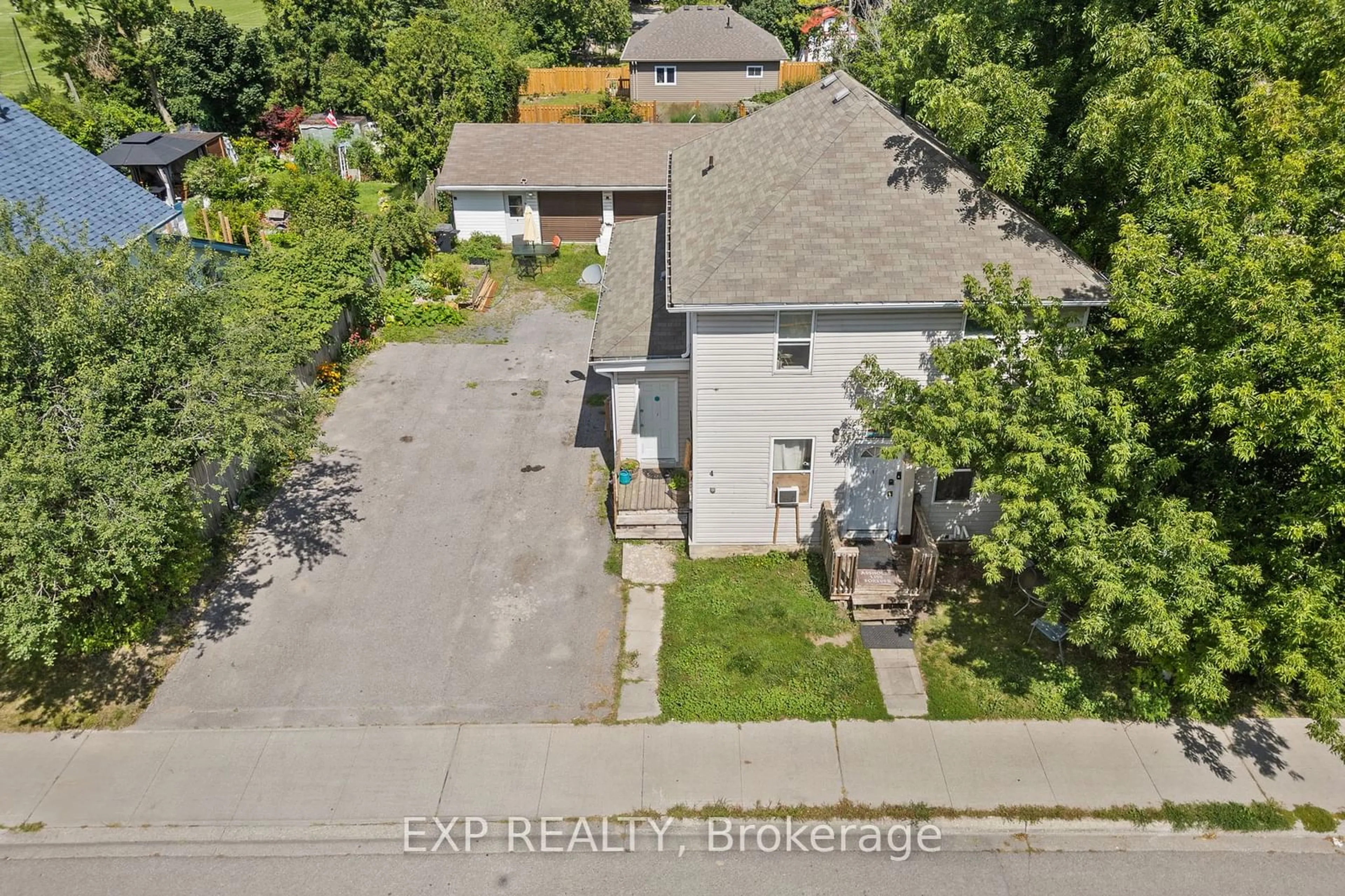 Frontside or backside of a home for 4 Mary St, Kawartha Lakes Ontario K9V 2N4