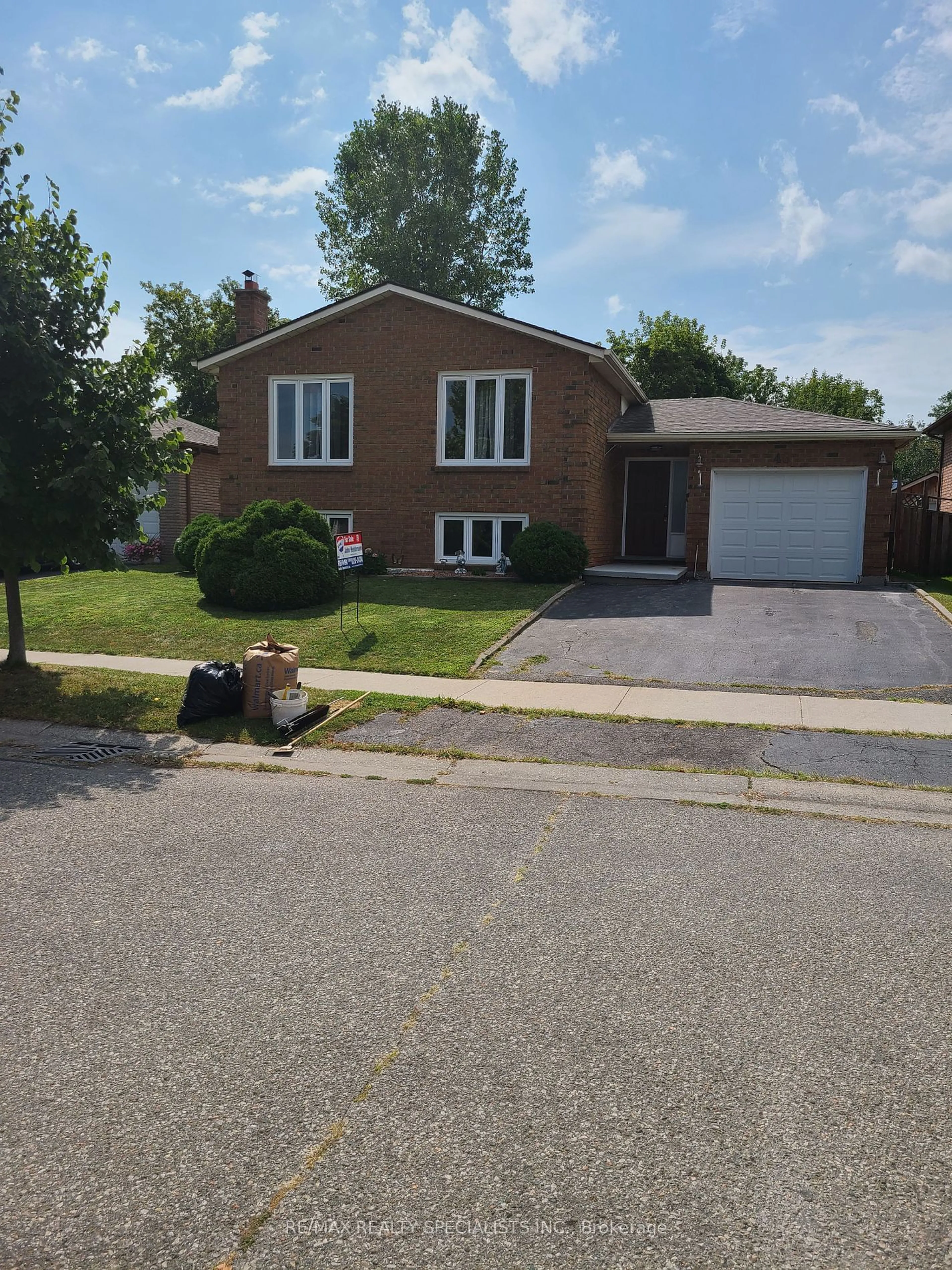 Frontside or backside of a home for 46 LUDLOW Cres, Brantford Ontario N3P 1X1