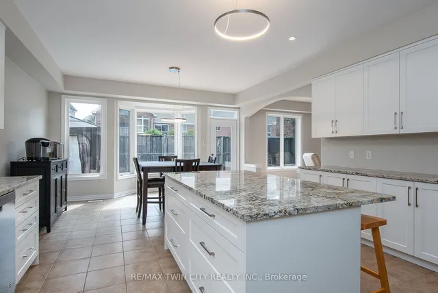 Additional property image - 508 Topper Woods Cres