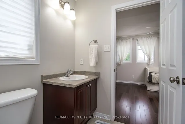 Additional property image - 508 Topper Woods Cres