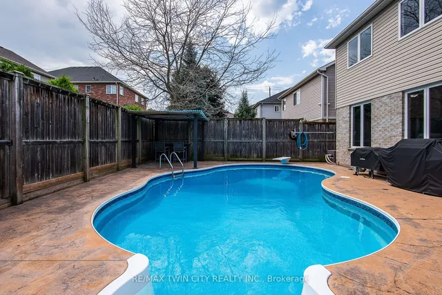 Additional property image - 508 Topper Woods Cres