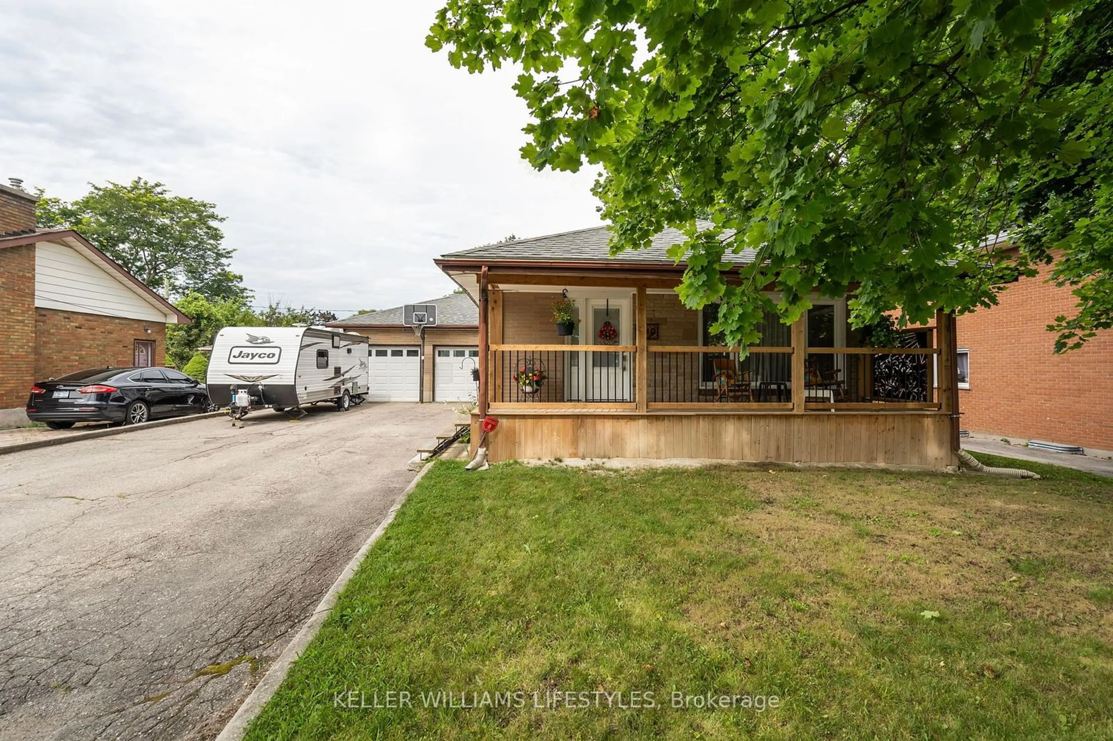 Frontside or backside of a home for 440 Cleveland Ave, London Ontario N5Z 3C2