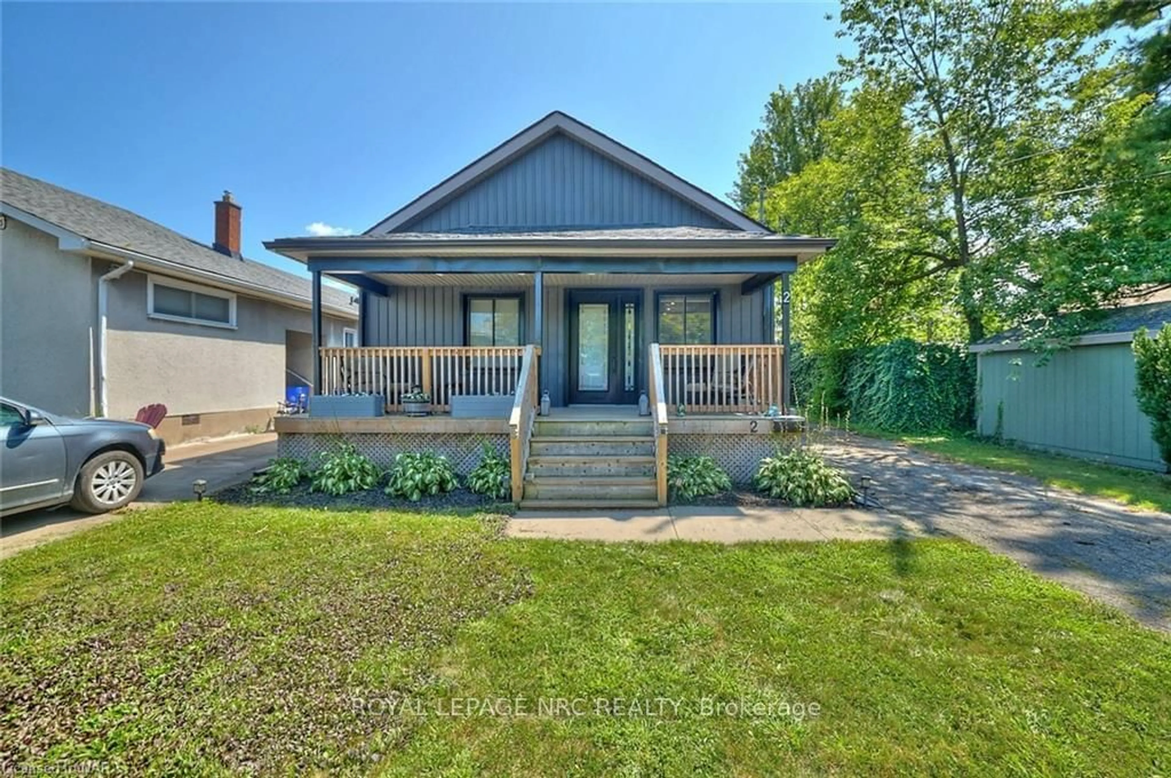 Frontside or backside of a home, cottage for 2 Fairburn Ave, St. Catharines Ontario L2T 1B2