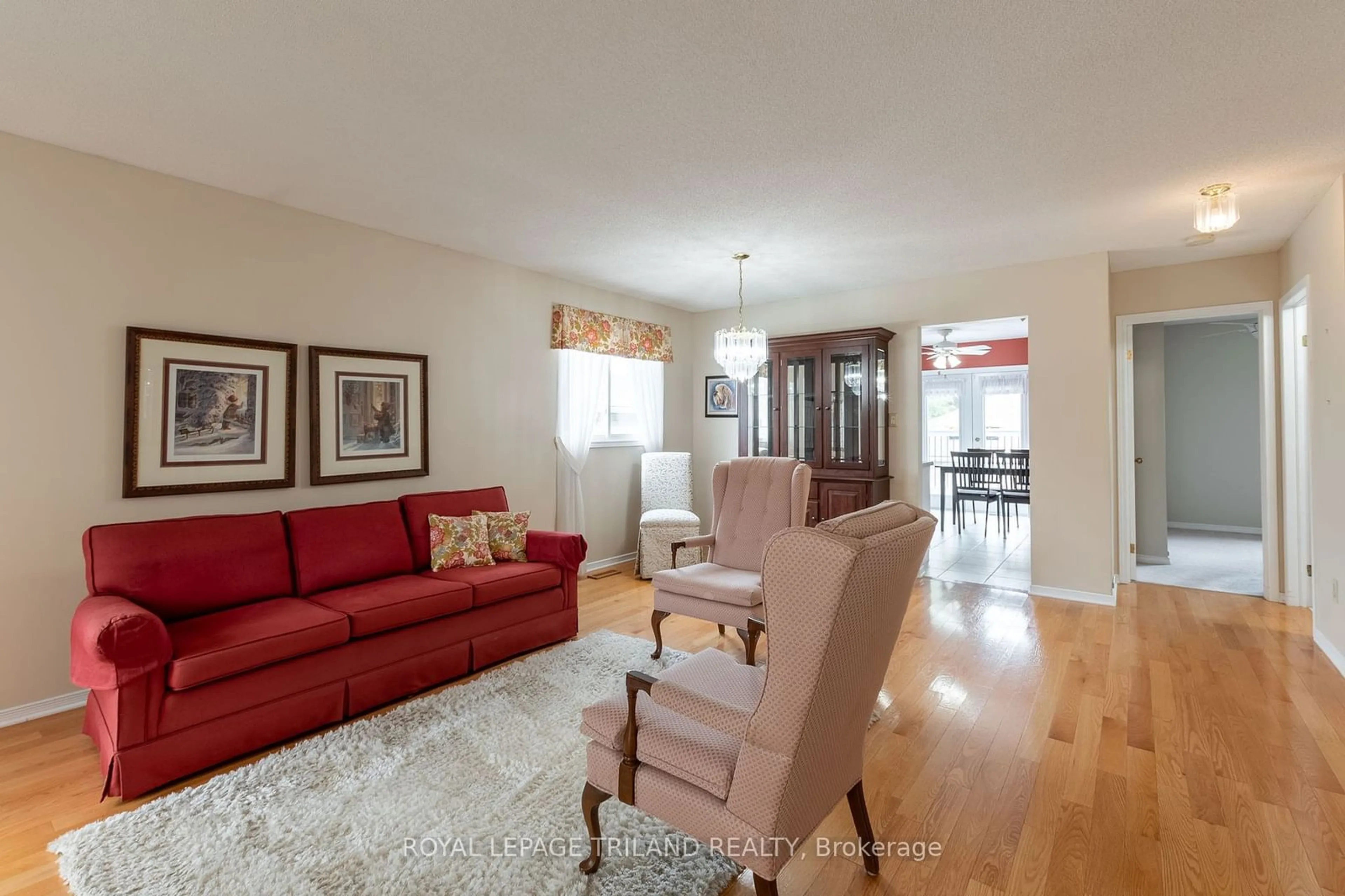 Living room, wood floors for 145 North Centre Rd #34, London Ontario N5X 4C7