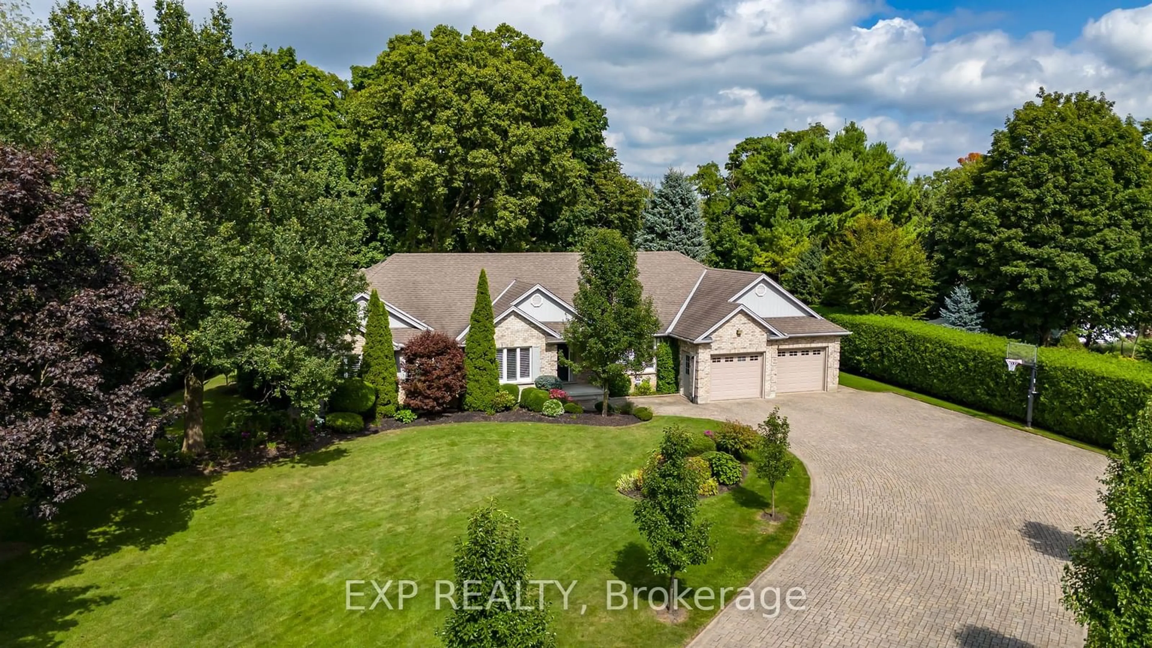 Frontside or backside of a home, the street view for 27 Calvert Pl, Thames Centre Ontario N0L 1G3