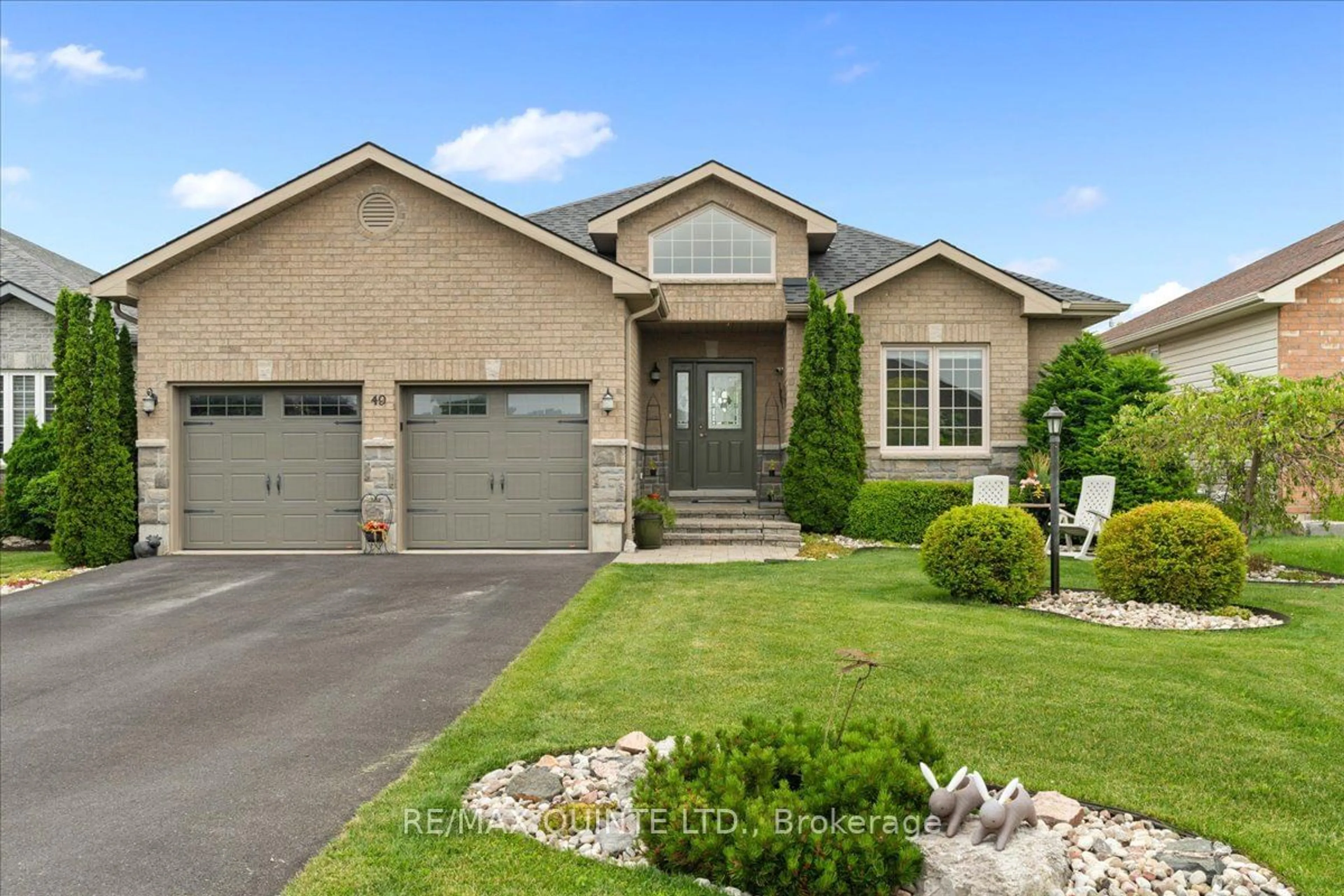 Frontside or backside of a home for 49 MAPLEHURST Cres, Prince Edward County Ontario K0K 3L0