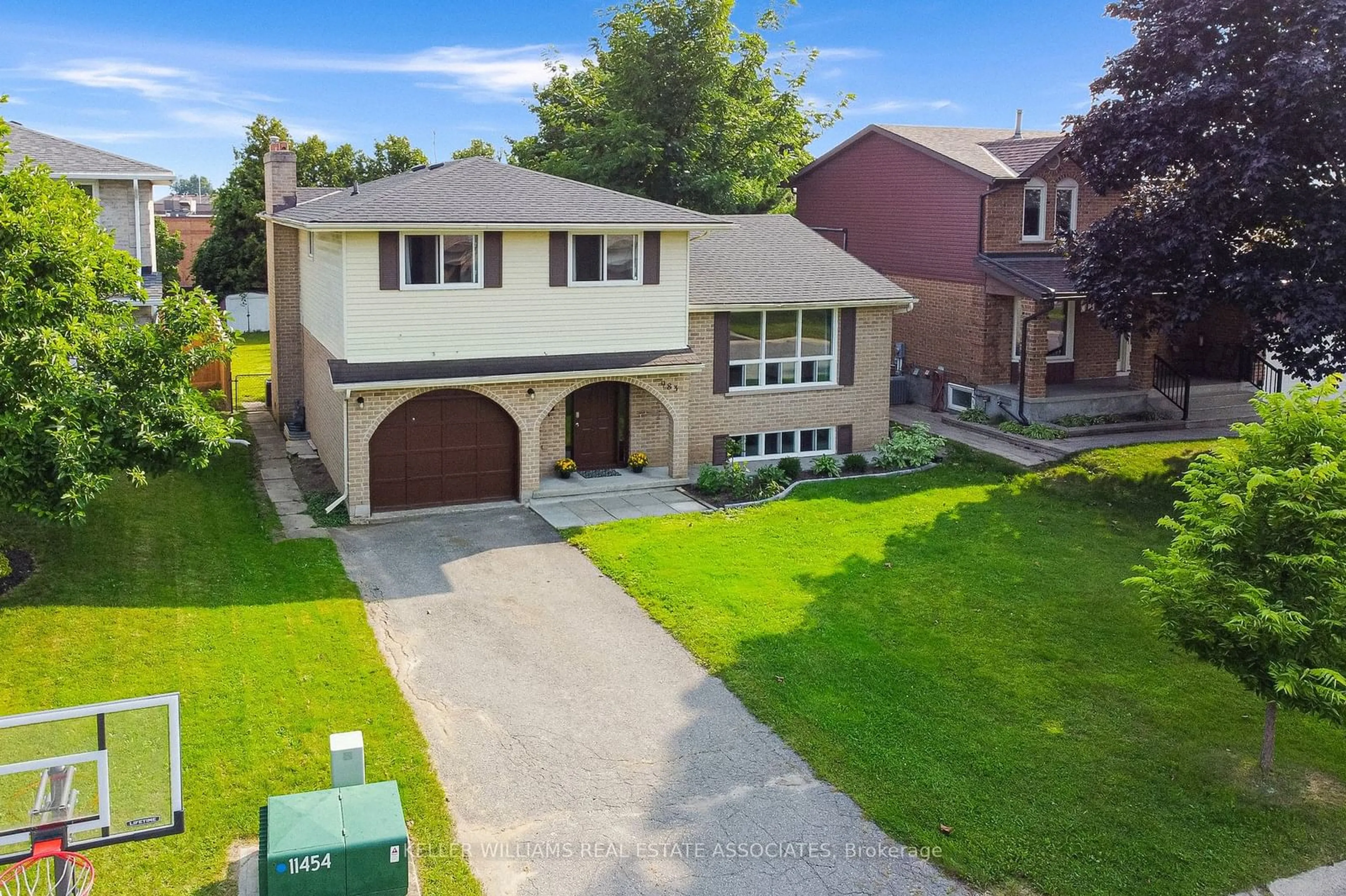 Frontside or backside of a home, the street view for 983 Westminster Pl, Kingston Ontario K7P 1R1