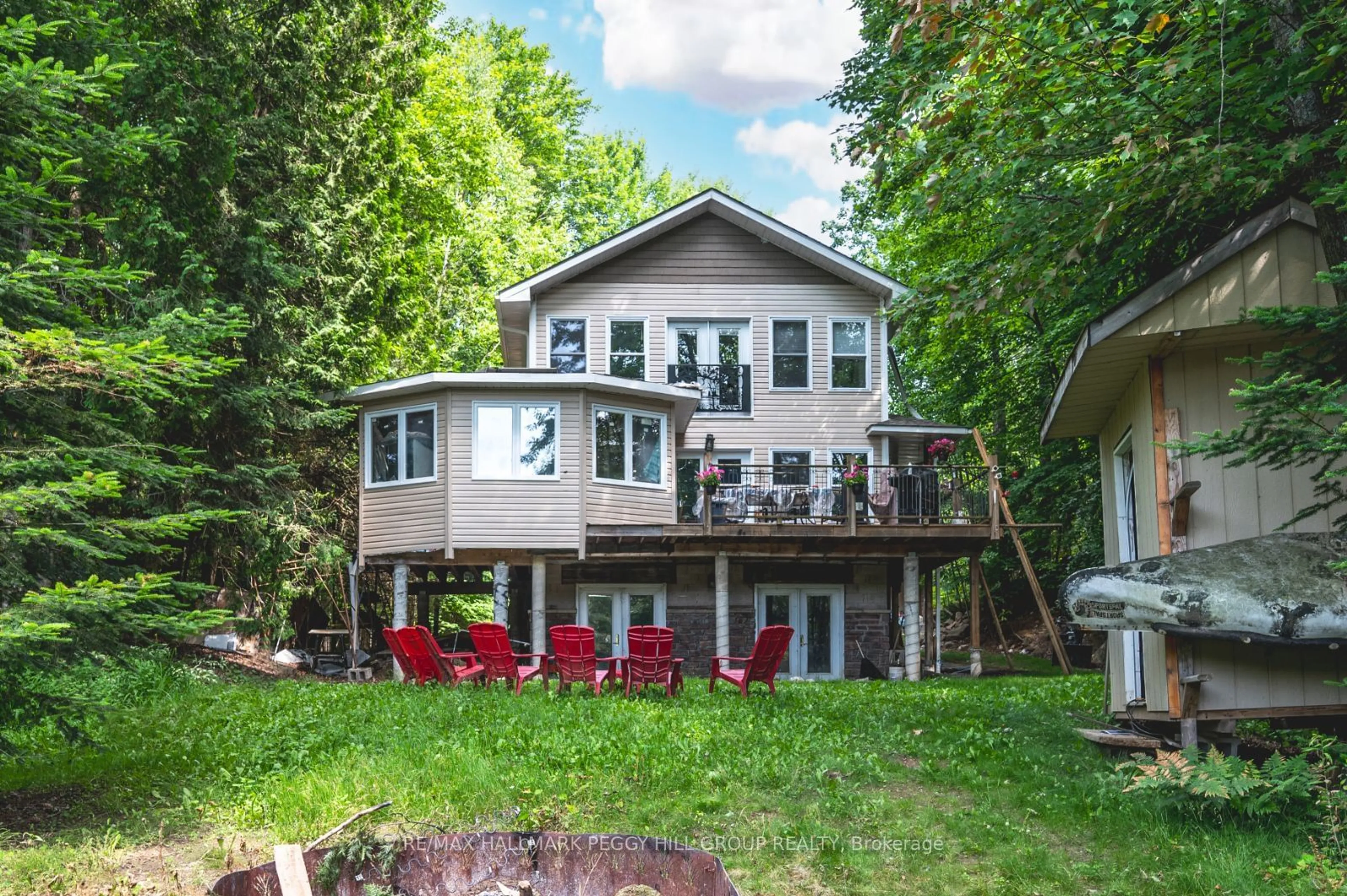 Frontside or backside of a home for 4 Clover Crt, Kawartha Lakes Ontario K0M 2A0