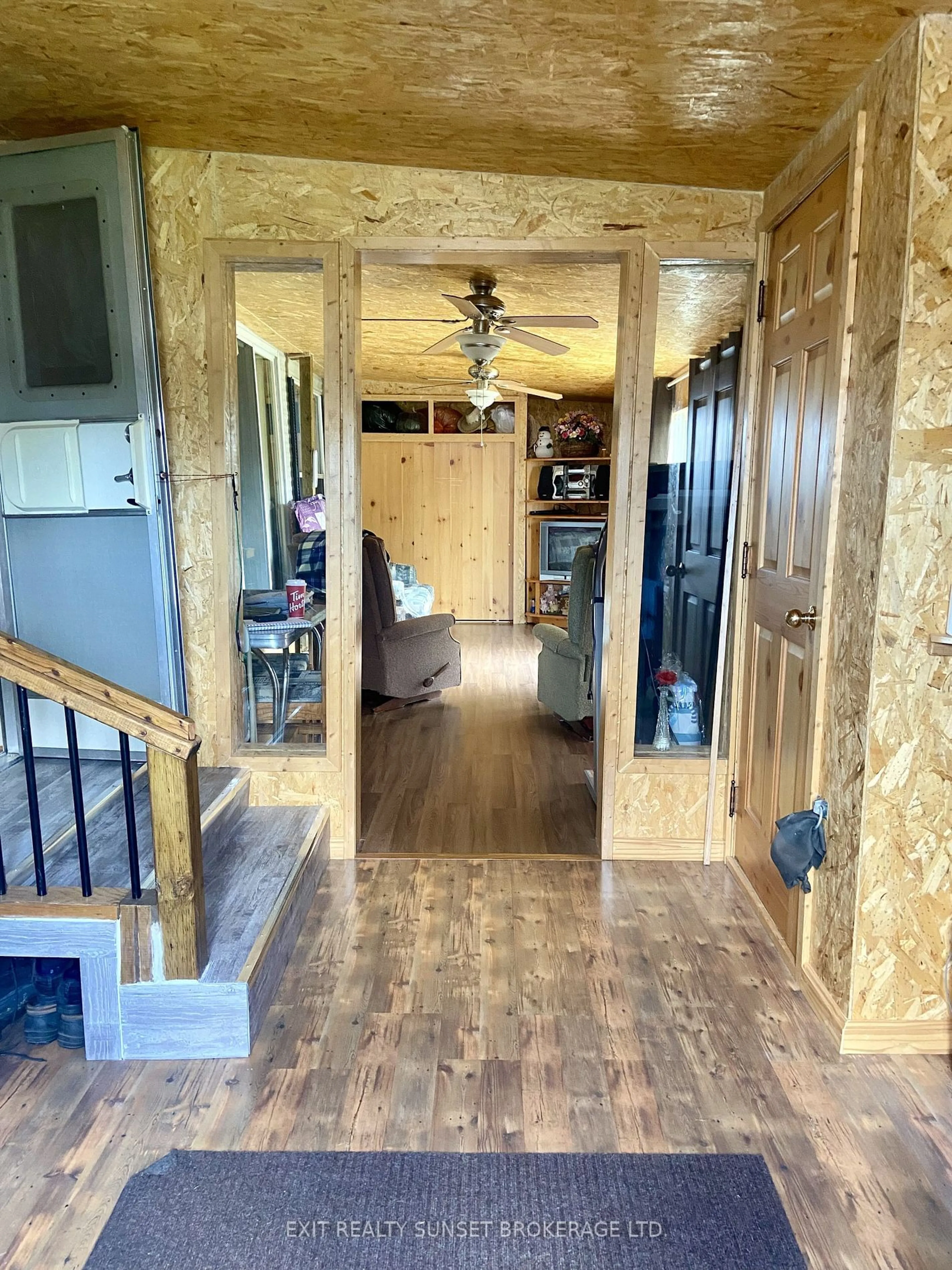 Indoor entryway, wood floors for 1802 County Road 121 #133, Kawartha Lakes Ontario K0M 1N0