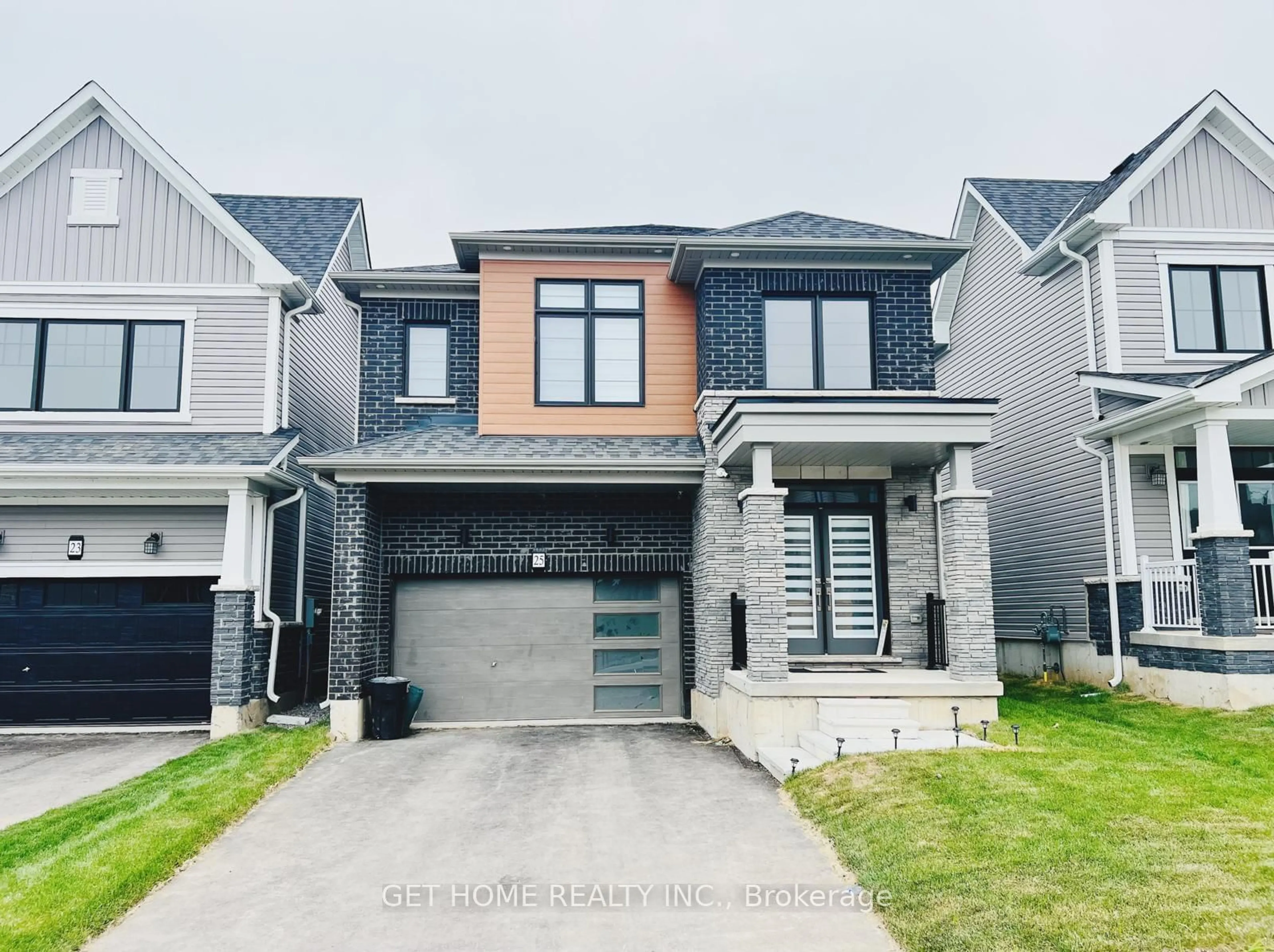 Frontside or backside of a home, the street view for 25 Wintergreen Cres, Haldimand Ontario N3W 0H9