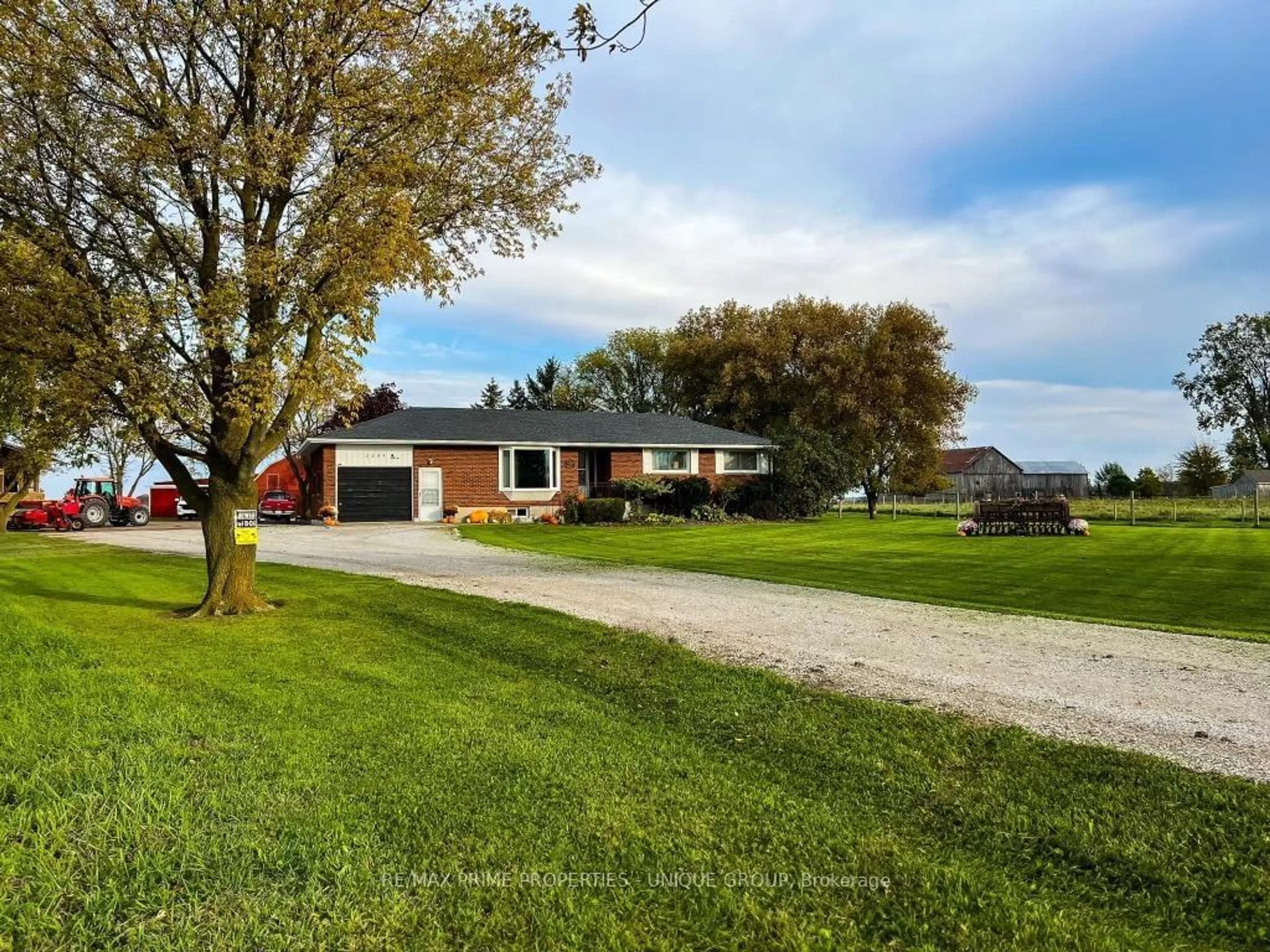 Frontside or backside of a home, cottage for 3284 Kimball Rd, St. Clair Ontario N0N 1H0