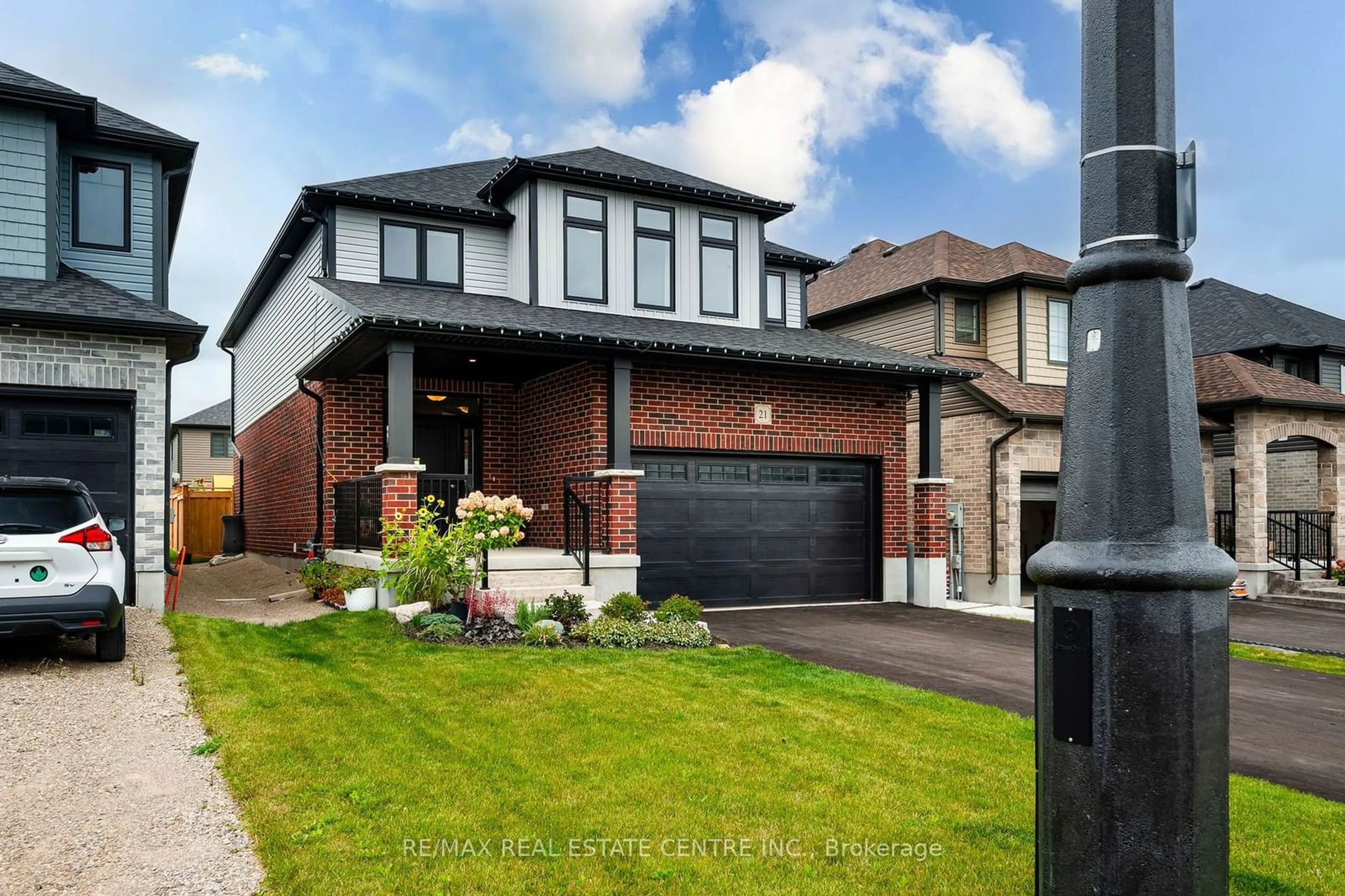 Frontside or backside of a home for 21 Lang Lane, East Luther Grand Valley Ontario L9W 7S7