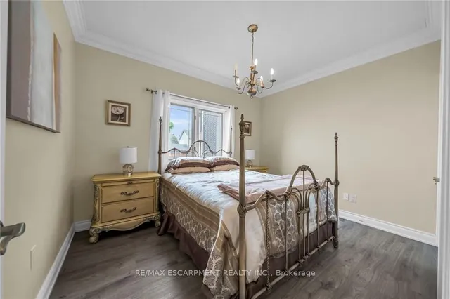 Additional property image - 94 SEABREEZE Cres