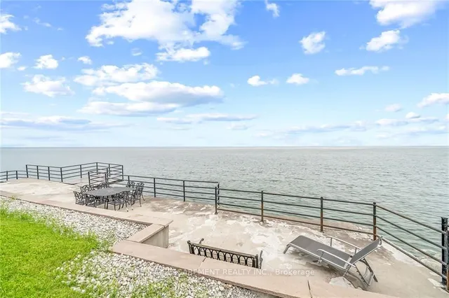 Additional property image - 94 SEABREEZE Cres