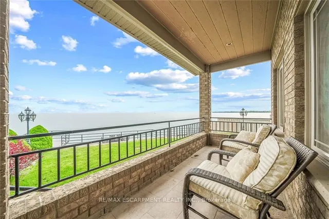 Additional property image - 94 SEABREEZE Cres