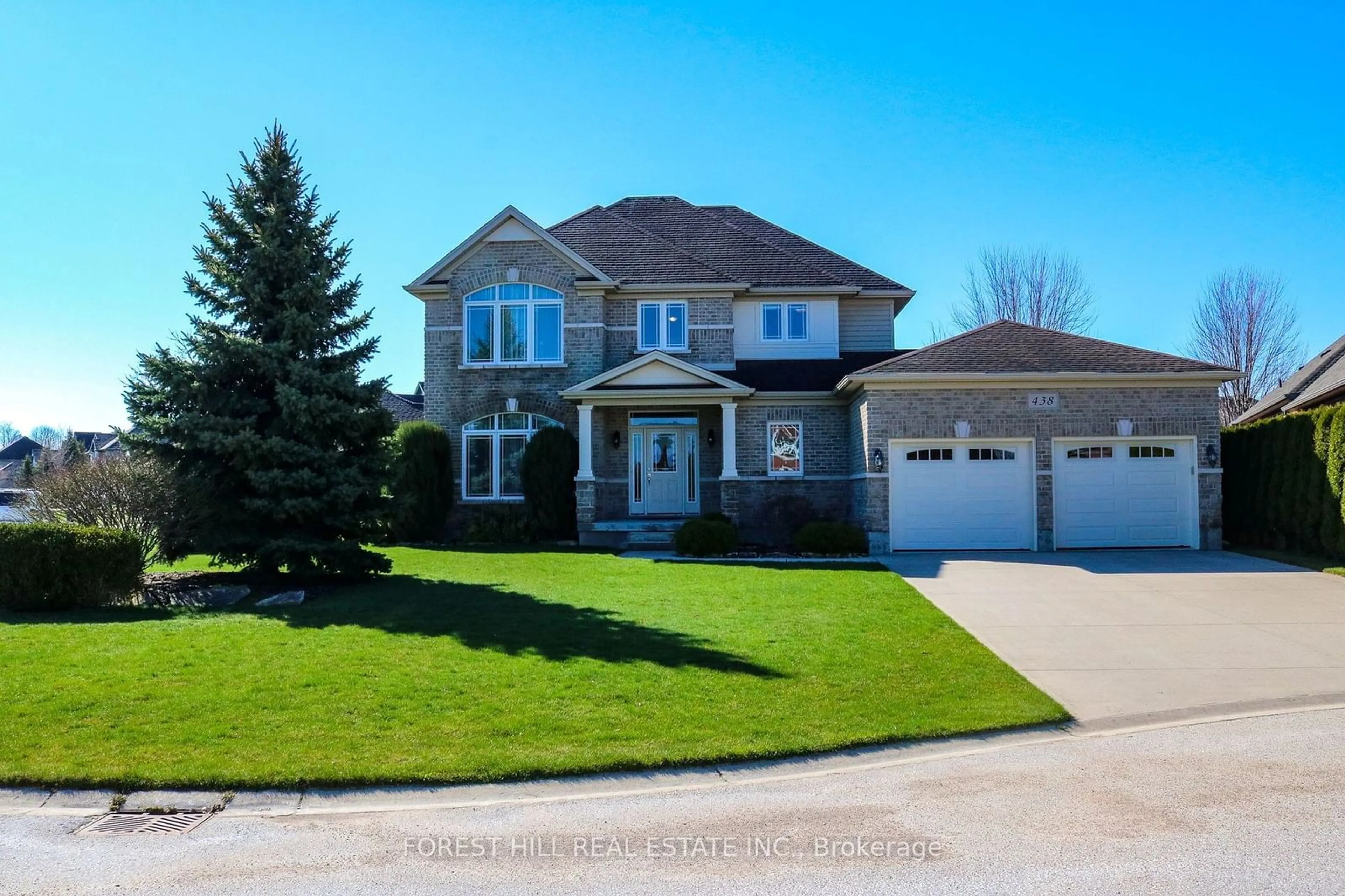 Frontside or backside of a home, the street view for 438 Biener Dr, Saugeen Shores Ontario N0H 2C2