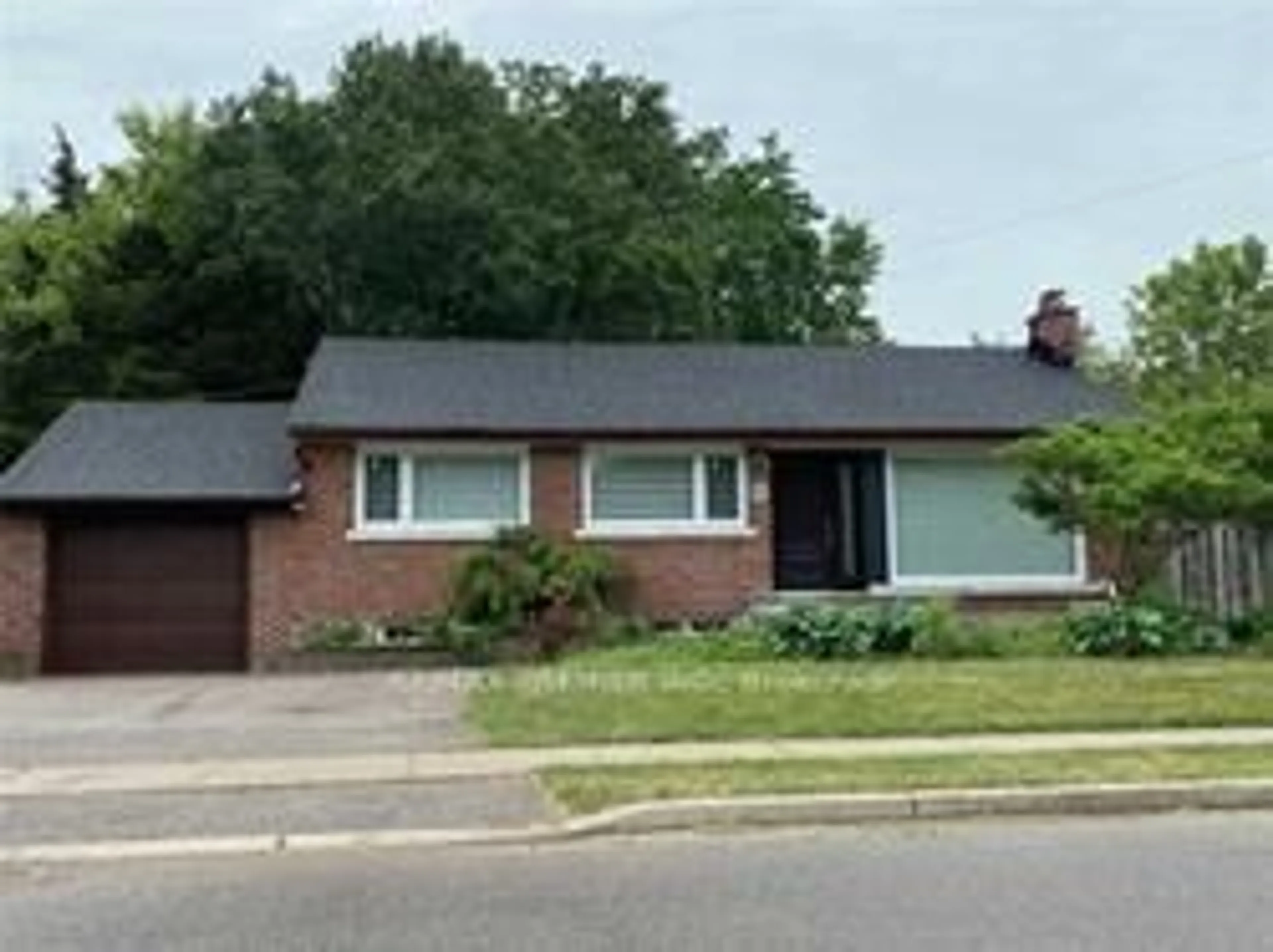 Frontside or backside of a home, cottage for 8 Marlborough Rd, Guelph Ontario N1E 3X2