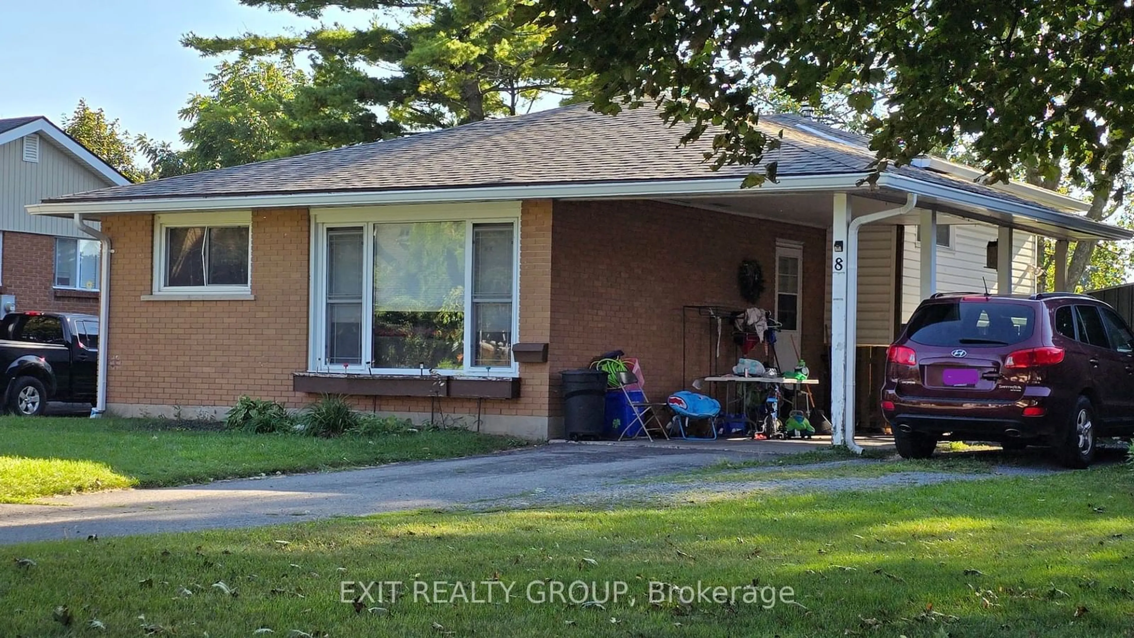 Frontside or backside of a home, cottage for 8 Village Dr, Belleville Ontario K8P 4J8