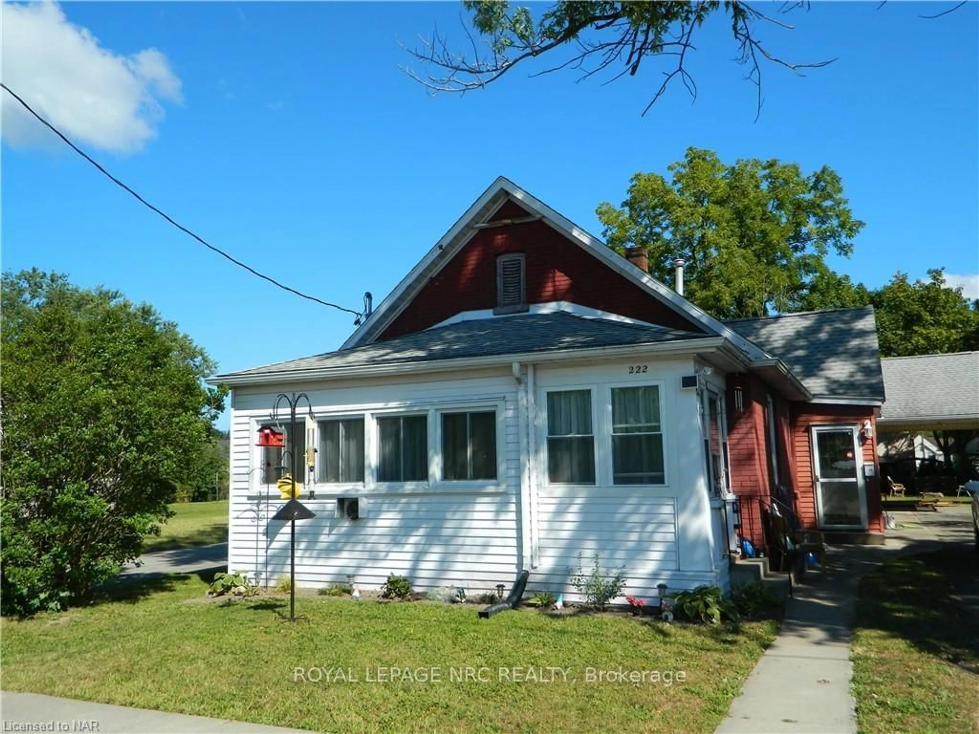 Frontside or backside of a home, cottage for 222 COURTWRIGHT St, Fort Erie Ontario L2A 2R8