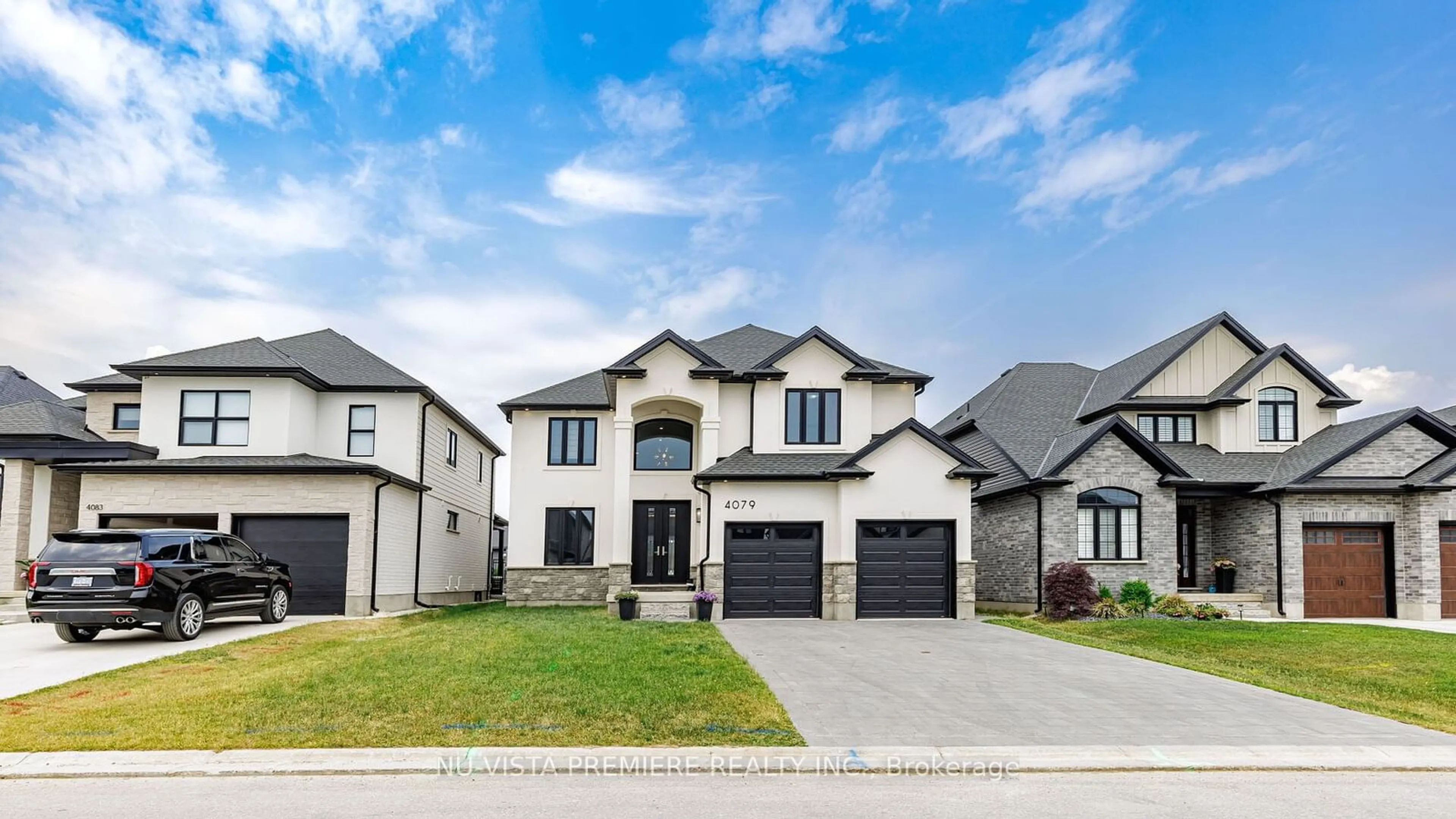 Frontside or backside of a home for 4079 Sugarmaple Crossing, London Ontario N6P 0H6