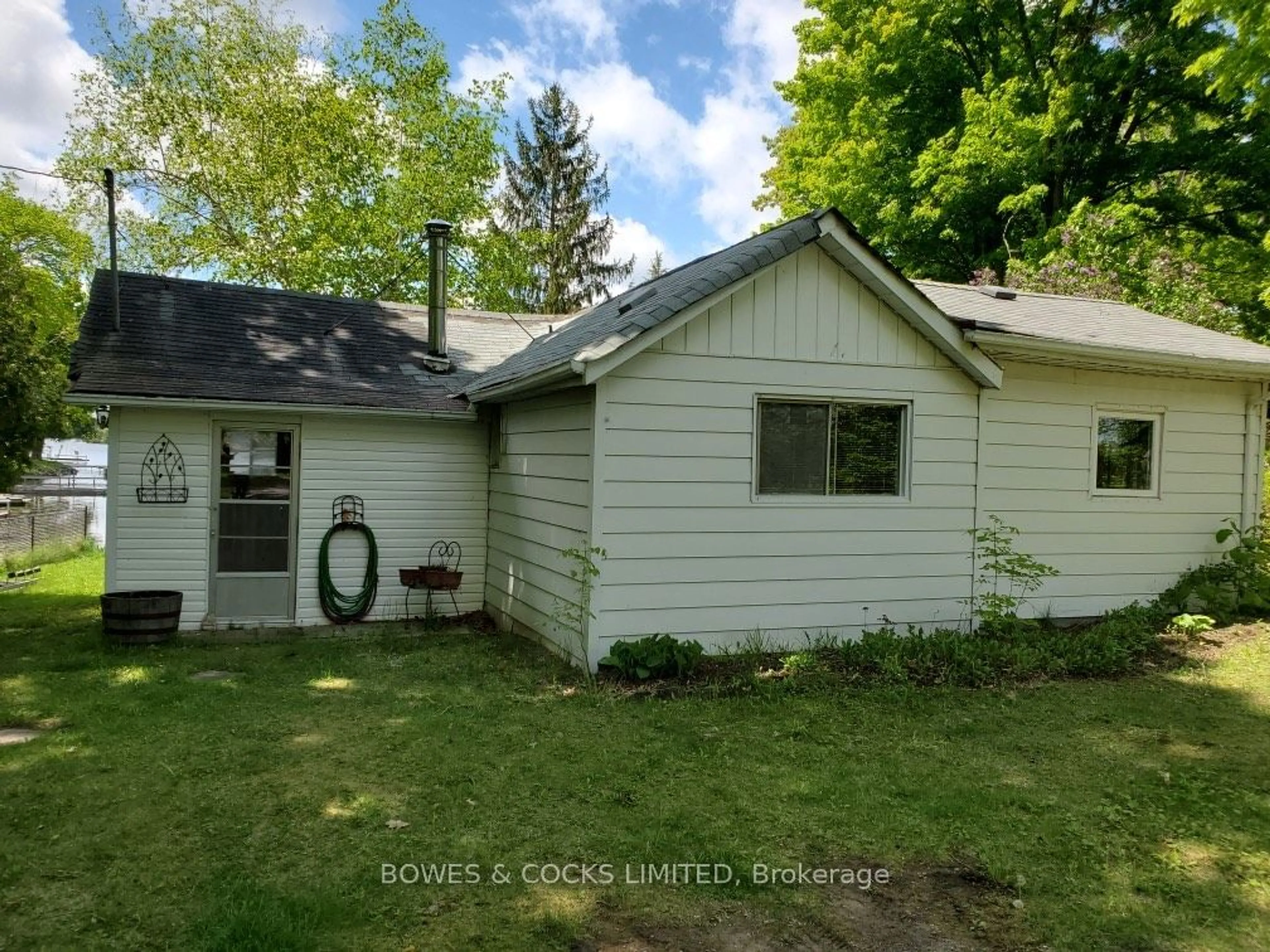 Frontside or backside of a home, cottage for 260 South Shores Rd, Trent Hills Ontario K0L 1L0