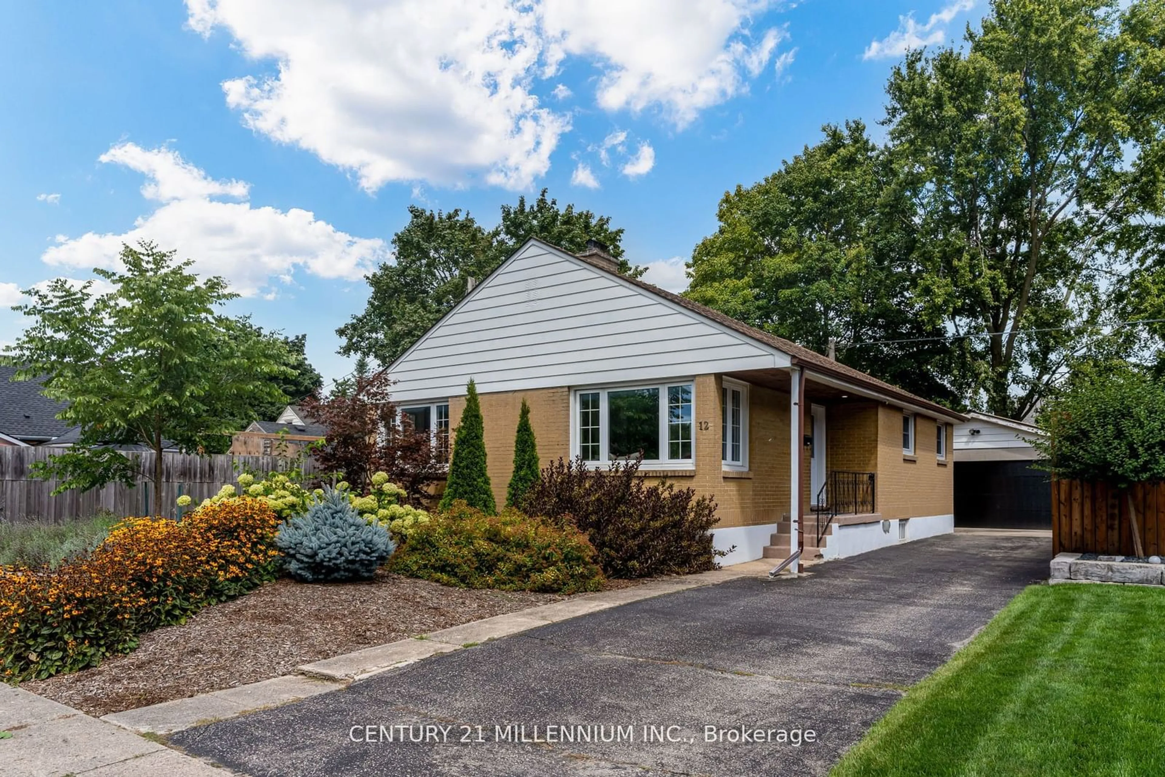 Frontside or backside of a home for 12 Stevenson Ave, London Ontario N5W 1Y3