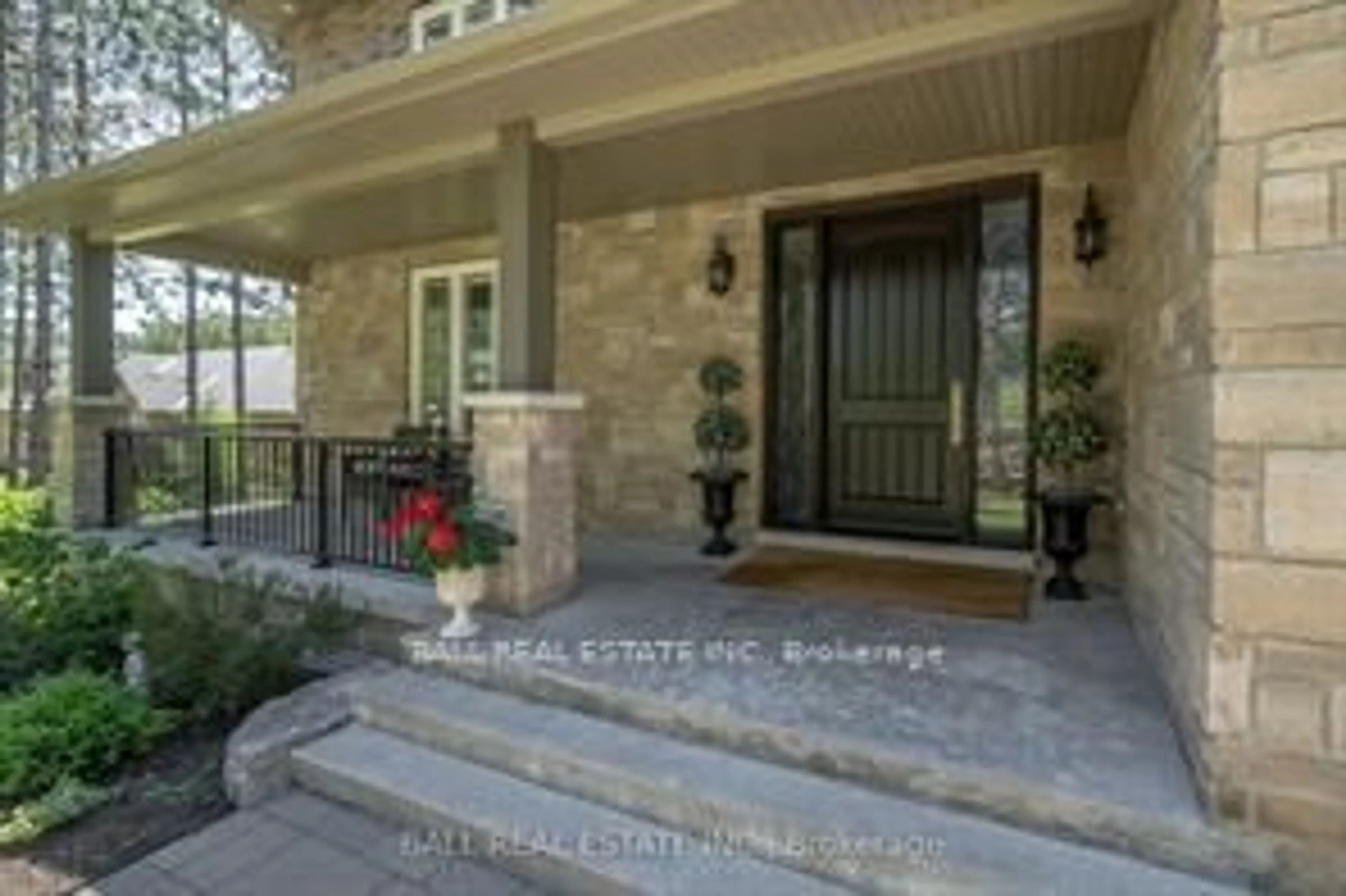 Indoor entryway for 2276 Hillview Dr, Kawartha Lakes Ontario L0A 1A0