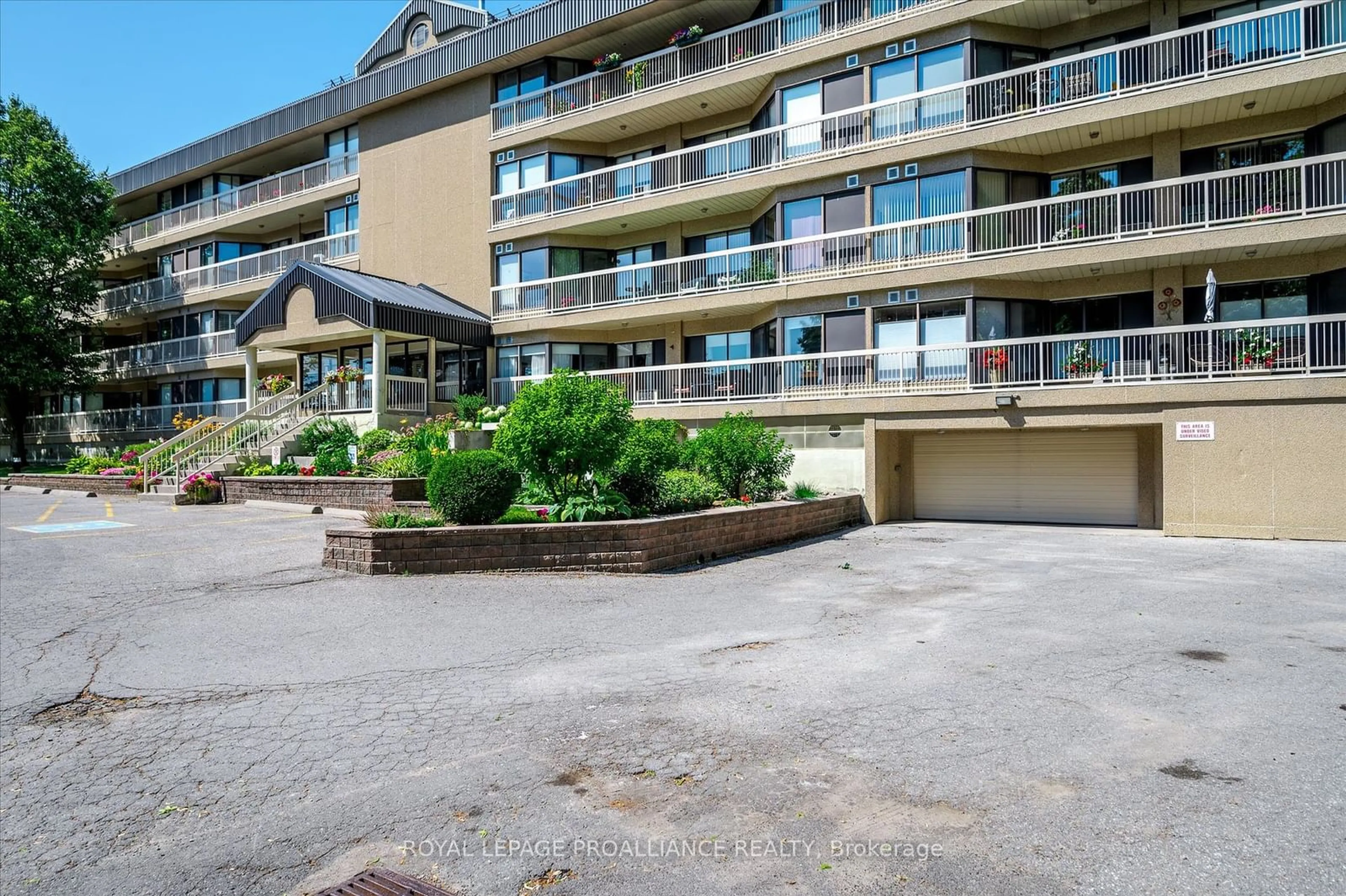 A pic from exterior of the house or condo, the front or back of building for 40 Auburn St #107, Peterborough Ontario K9H 2G2