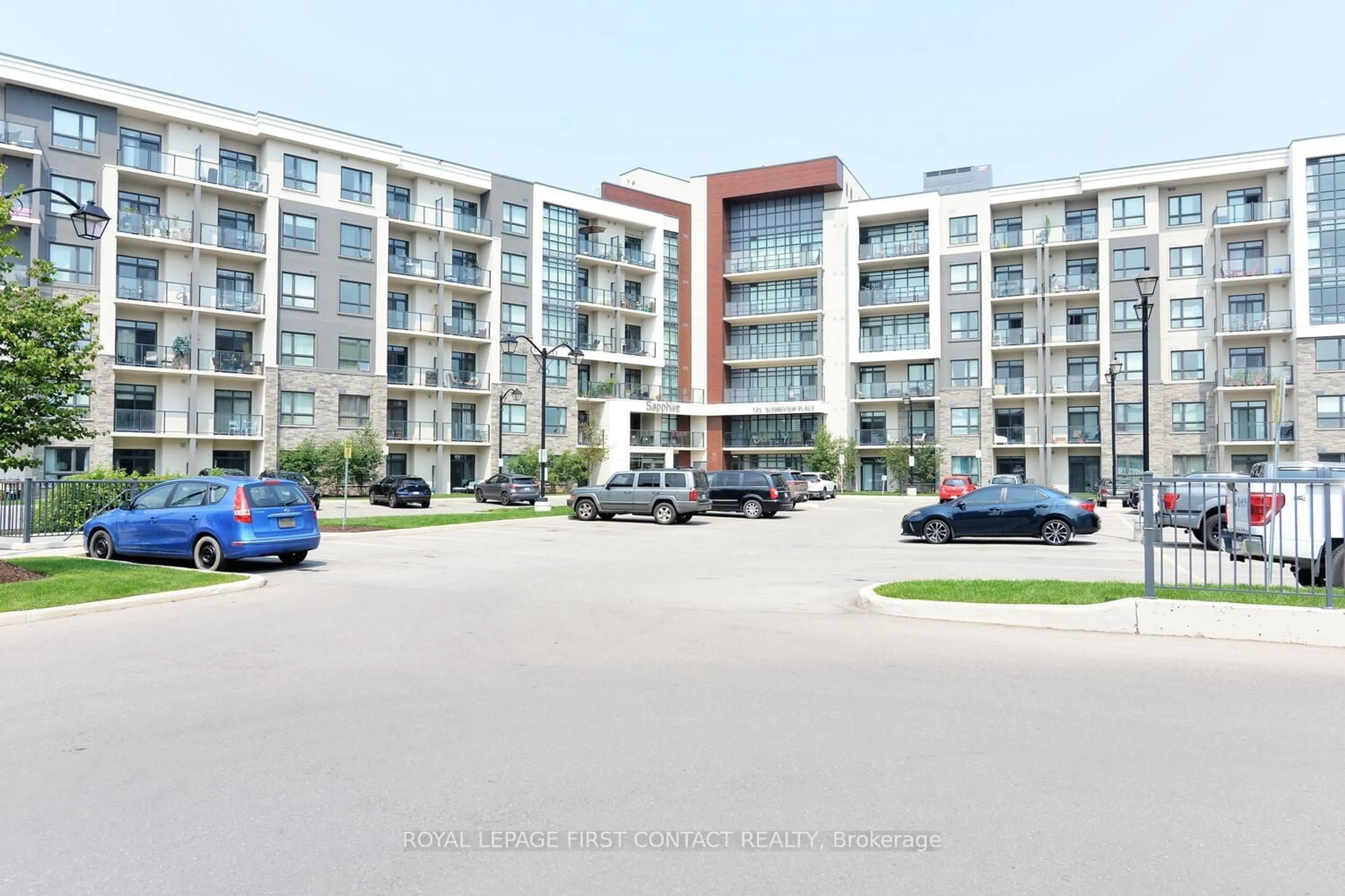 A pic from exterior of the house or condo, the street view for 125 Shoreview Pl #404, Hamilton Ontario L8E 0K3