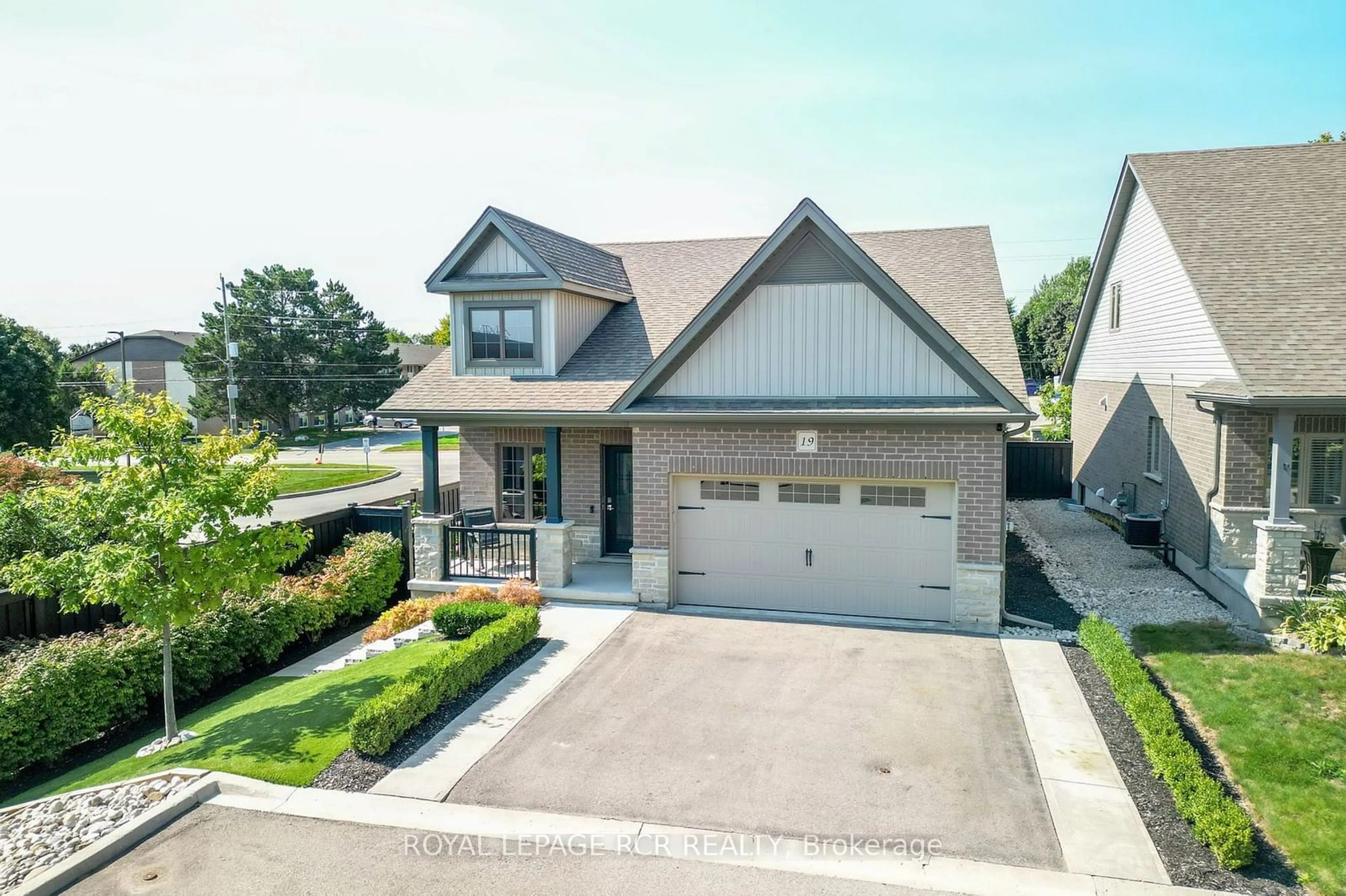 Frontside or backside of a home, cottage for 19 Dover Lane, Centre Wellington Ontario N1M 0E6