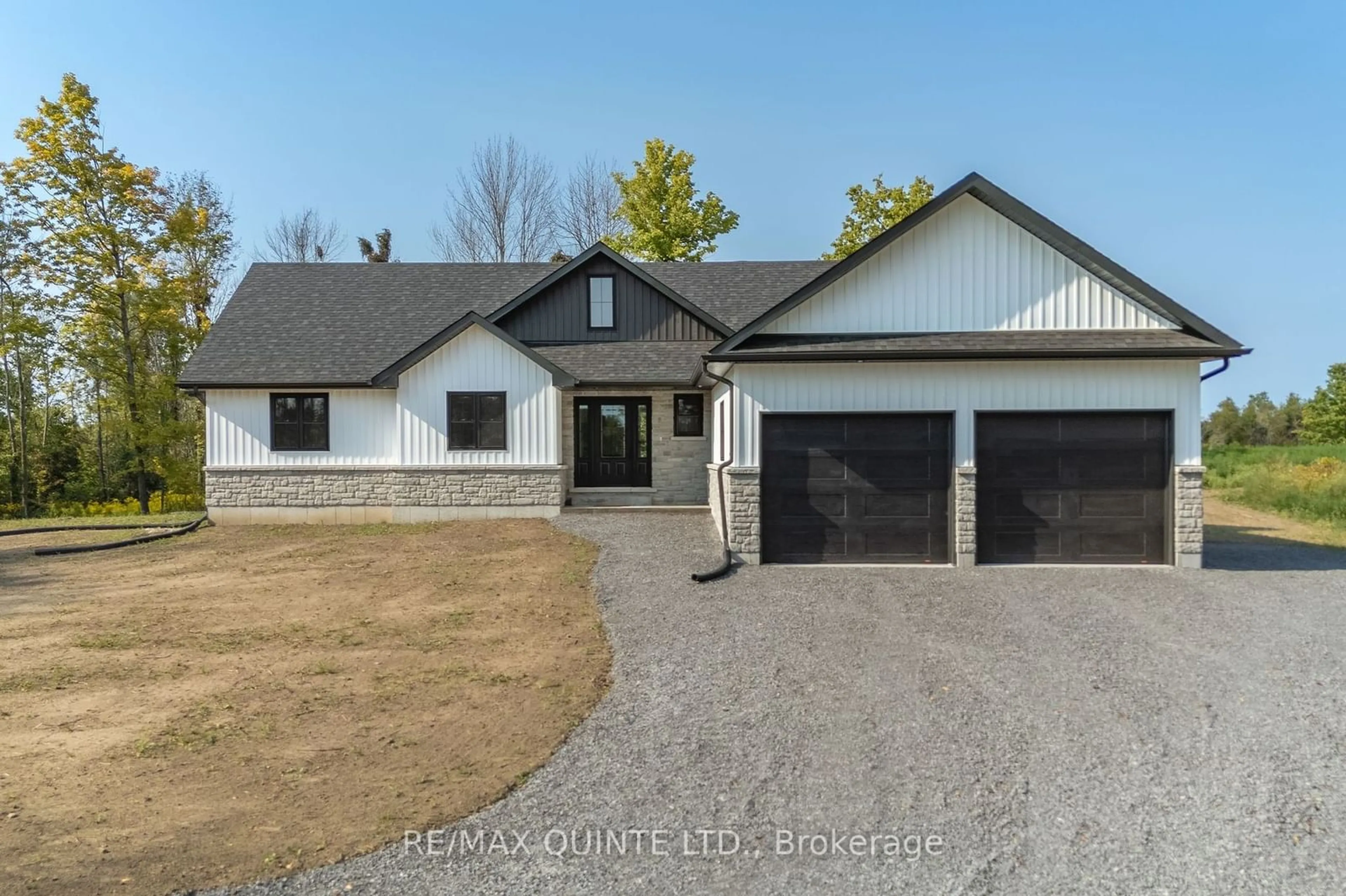 Frontside or backside of a home, cottage for 3902 SHANNONVILLE Rd, Tweed Ontario K0K 2Y0