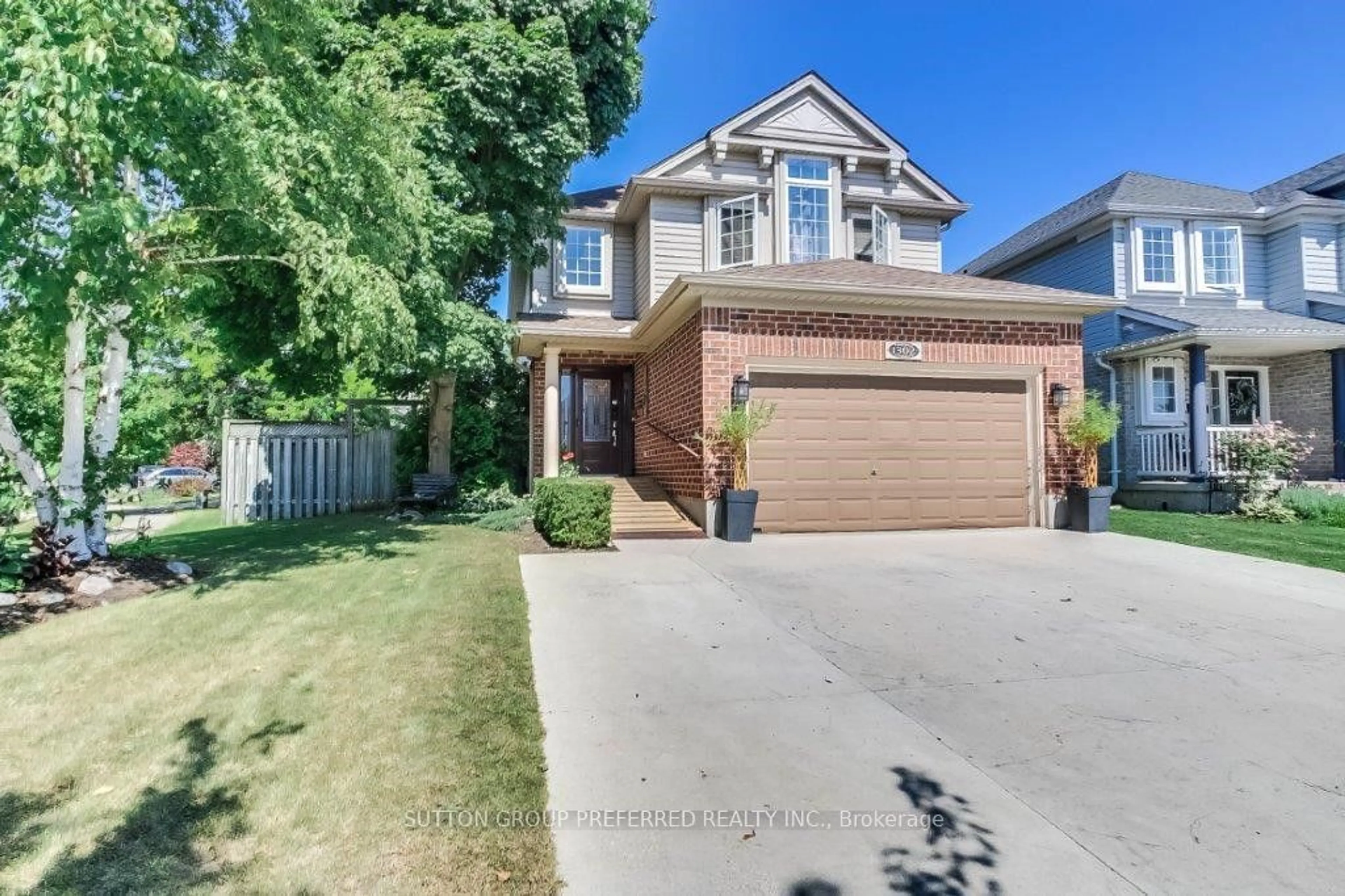 Frontside or backside of a home for 1302 Blackmaple Dr, London Ontario N5Y 5V4