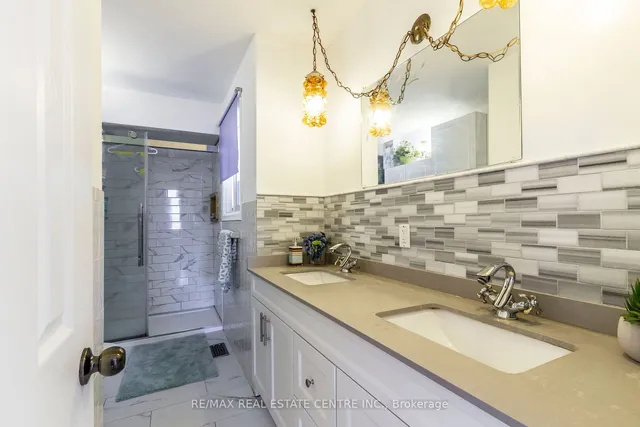 Additional property image - 404 Queenston Rd