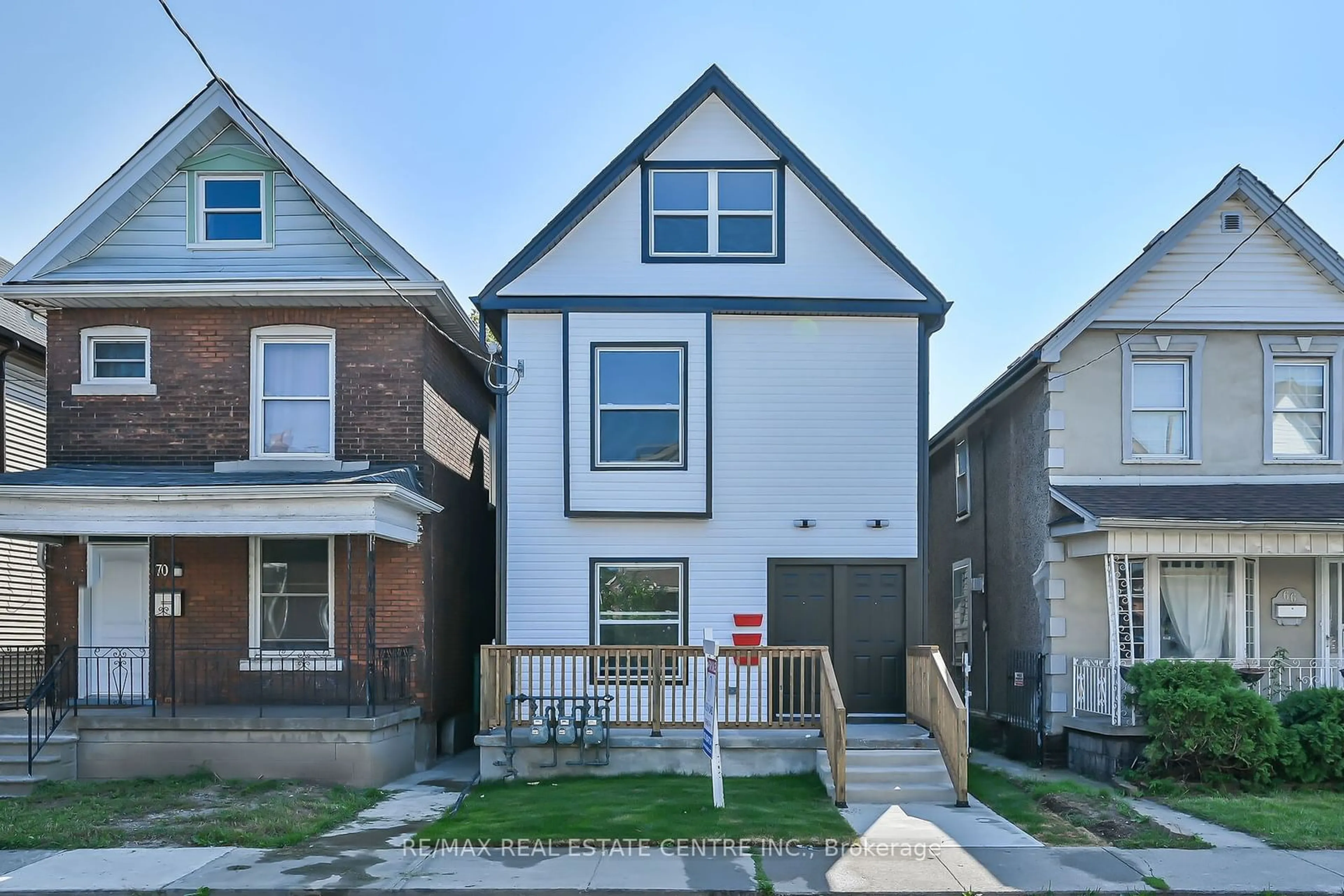 Frontside or backside of a home for 68 Kinrade Ave, Hamilton Ontario L8L 6L6