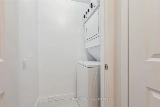 Additional property image - 450 Dundas St Unit 1001
