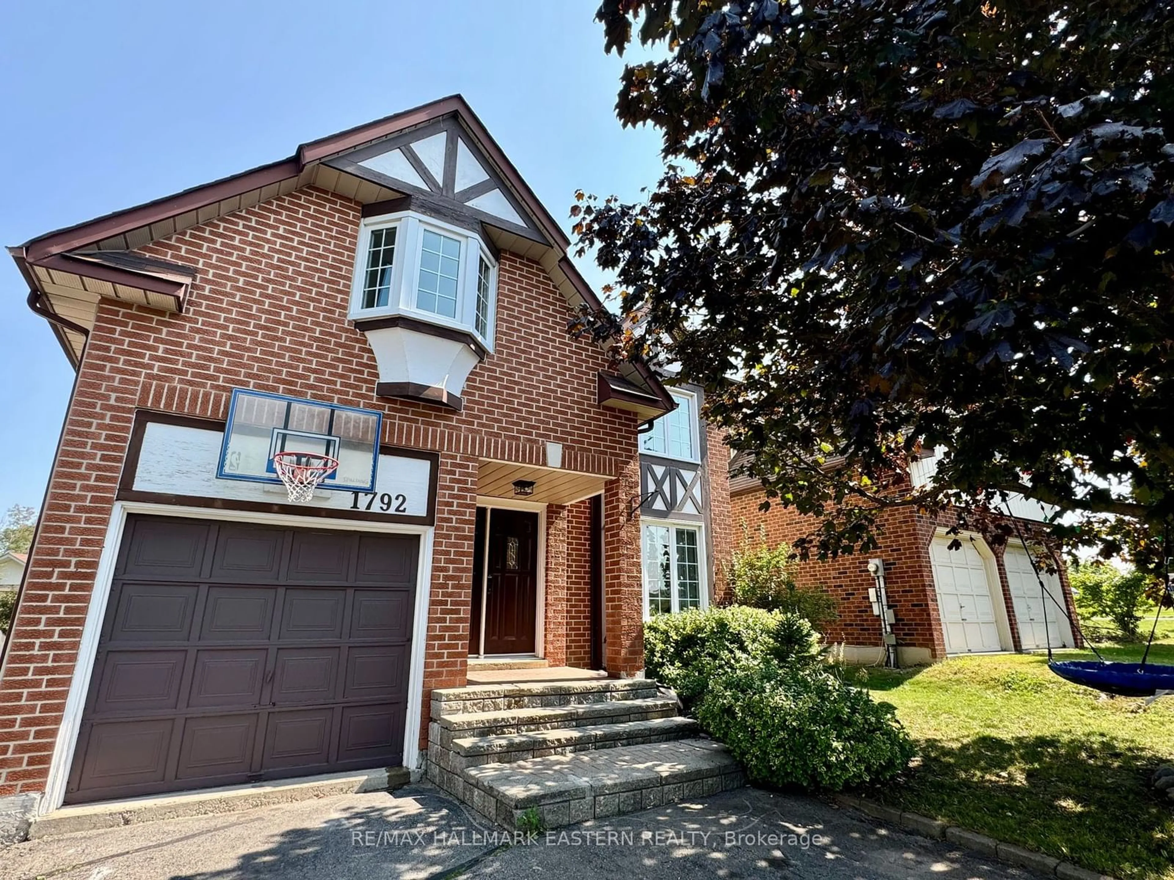 Home with brick exterior material for 1792 Willowcreek Blvd, Peterborough Ontario K9L 2A1