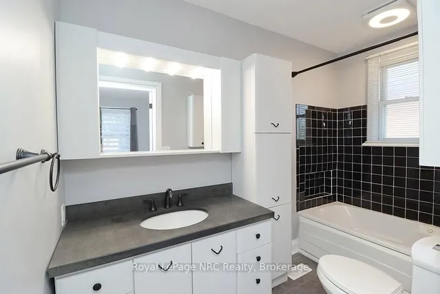 Additional property image - 873 Upper Wellington St