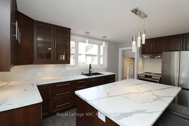 Additional property image - 873 Upper Wellington St