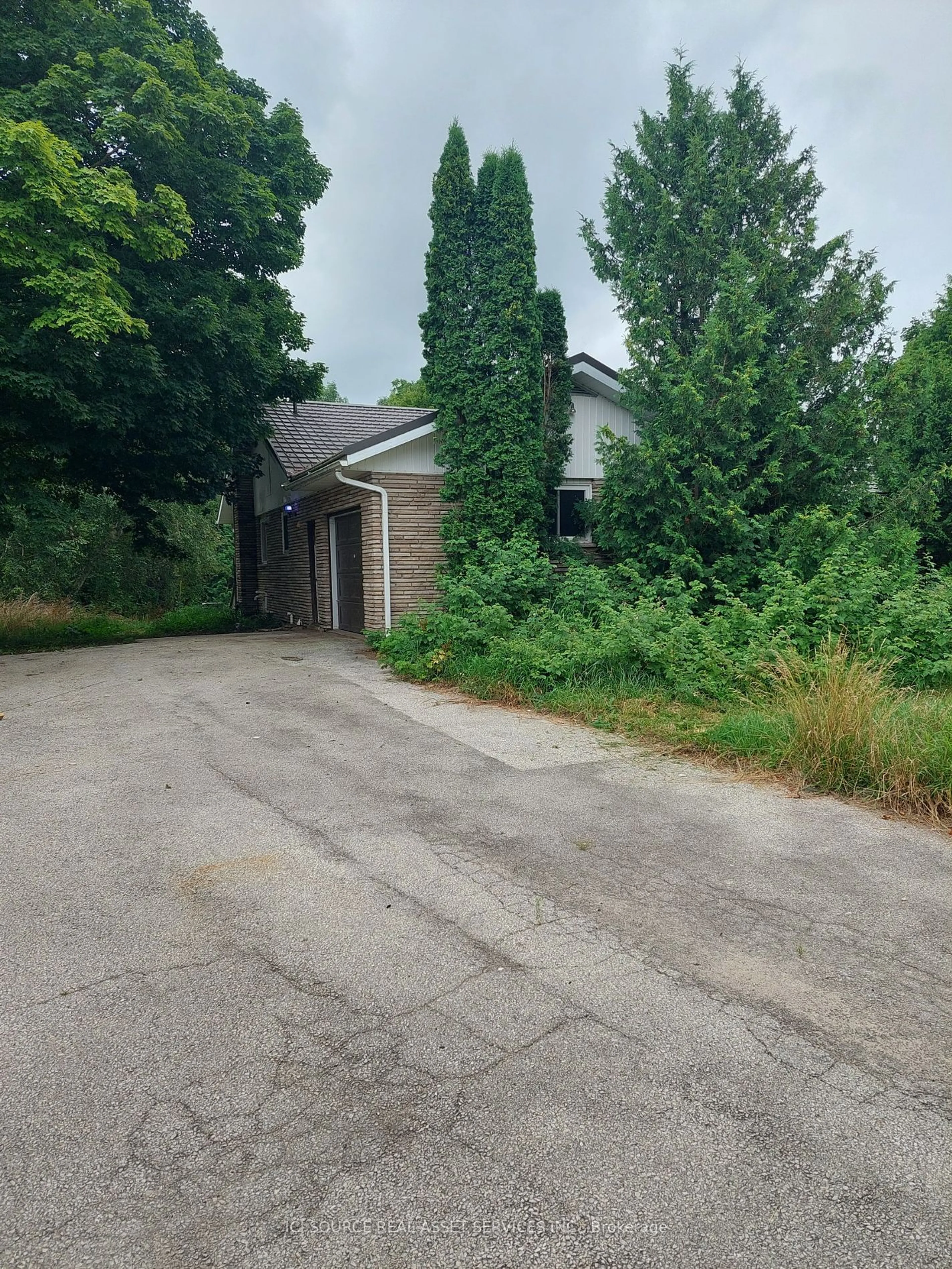 Frontside or backside of a home, the street view for 2548 Highway #6, Northern Bruce Peninsula Ontario N0H 1W0