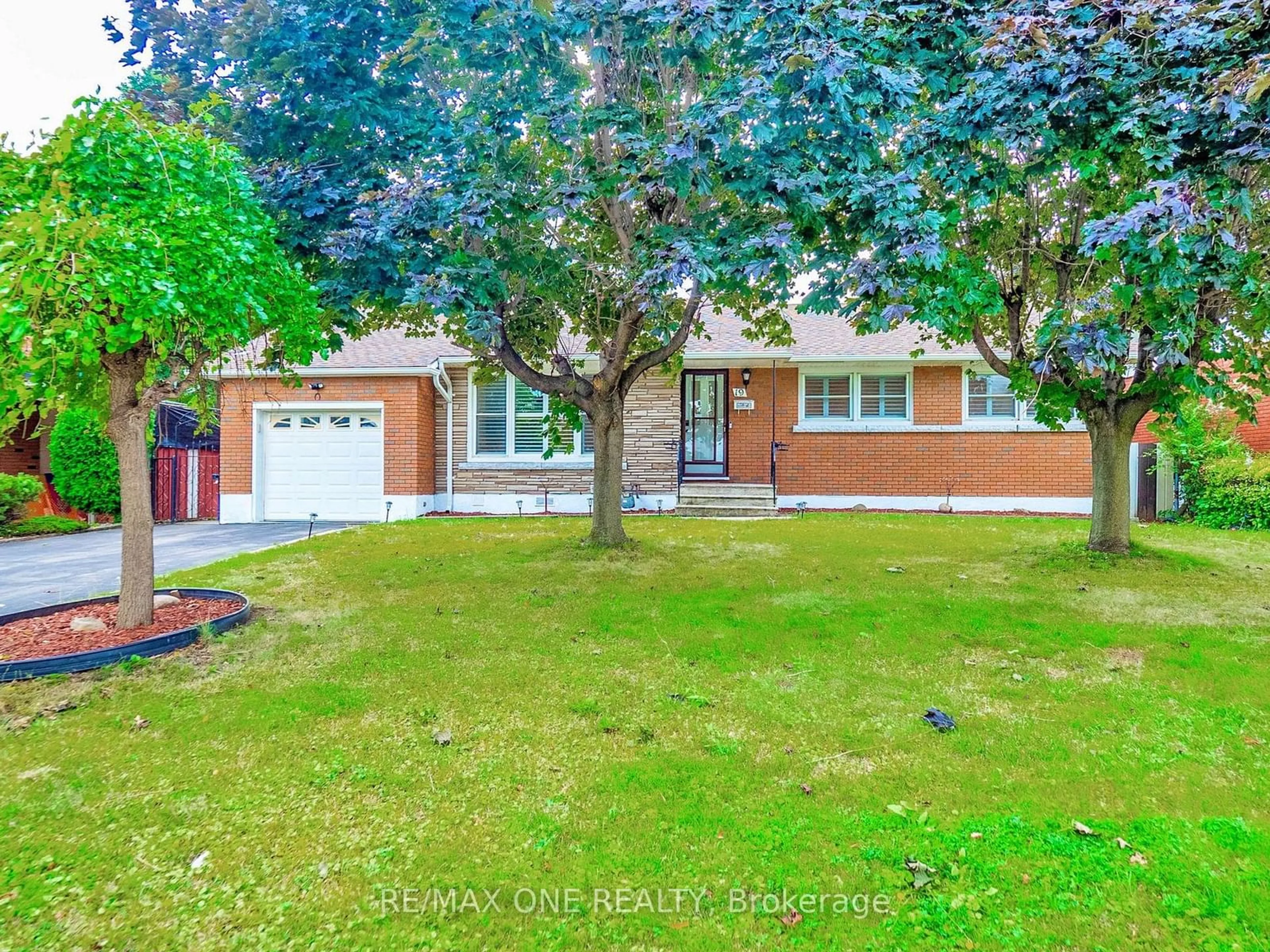 Frontside or backside of a home for 19 ORLANDA Rd, Hamilton Ontario L8G 2J9