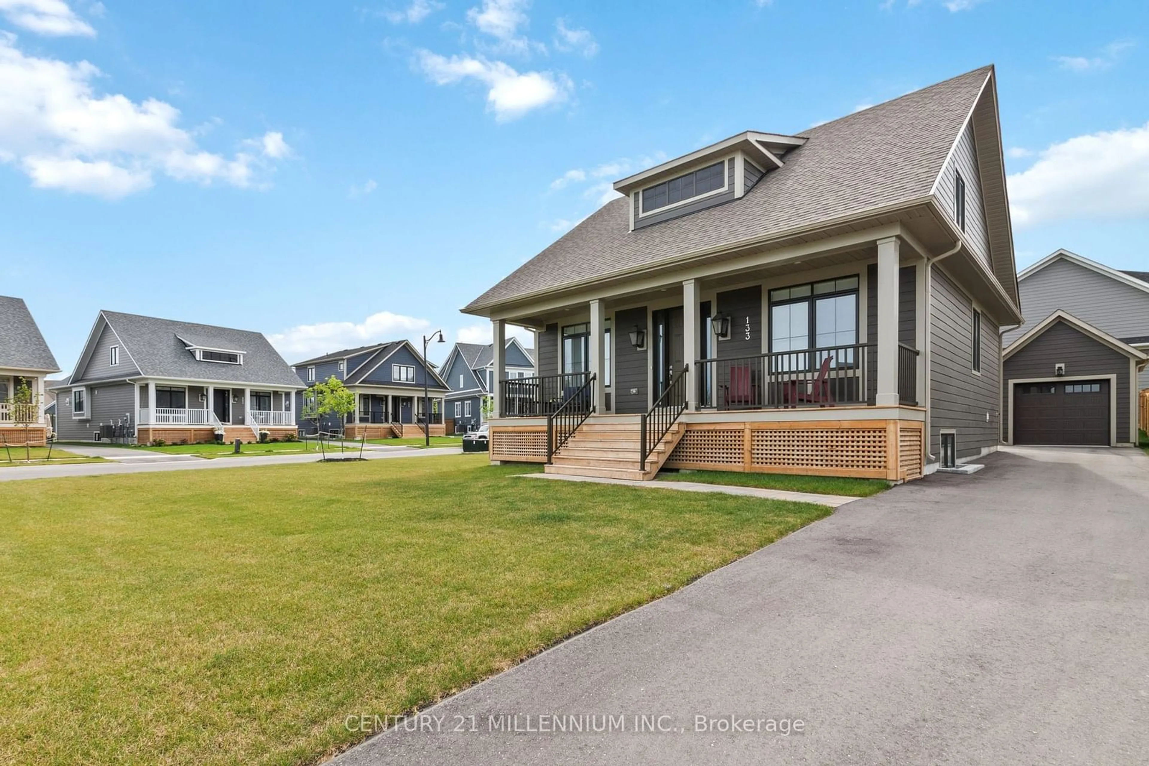 Frontside or backside of a home, cottage for 133 Red Pine St, Blue Mountains Ontario L9Y 0Z3