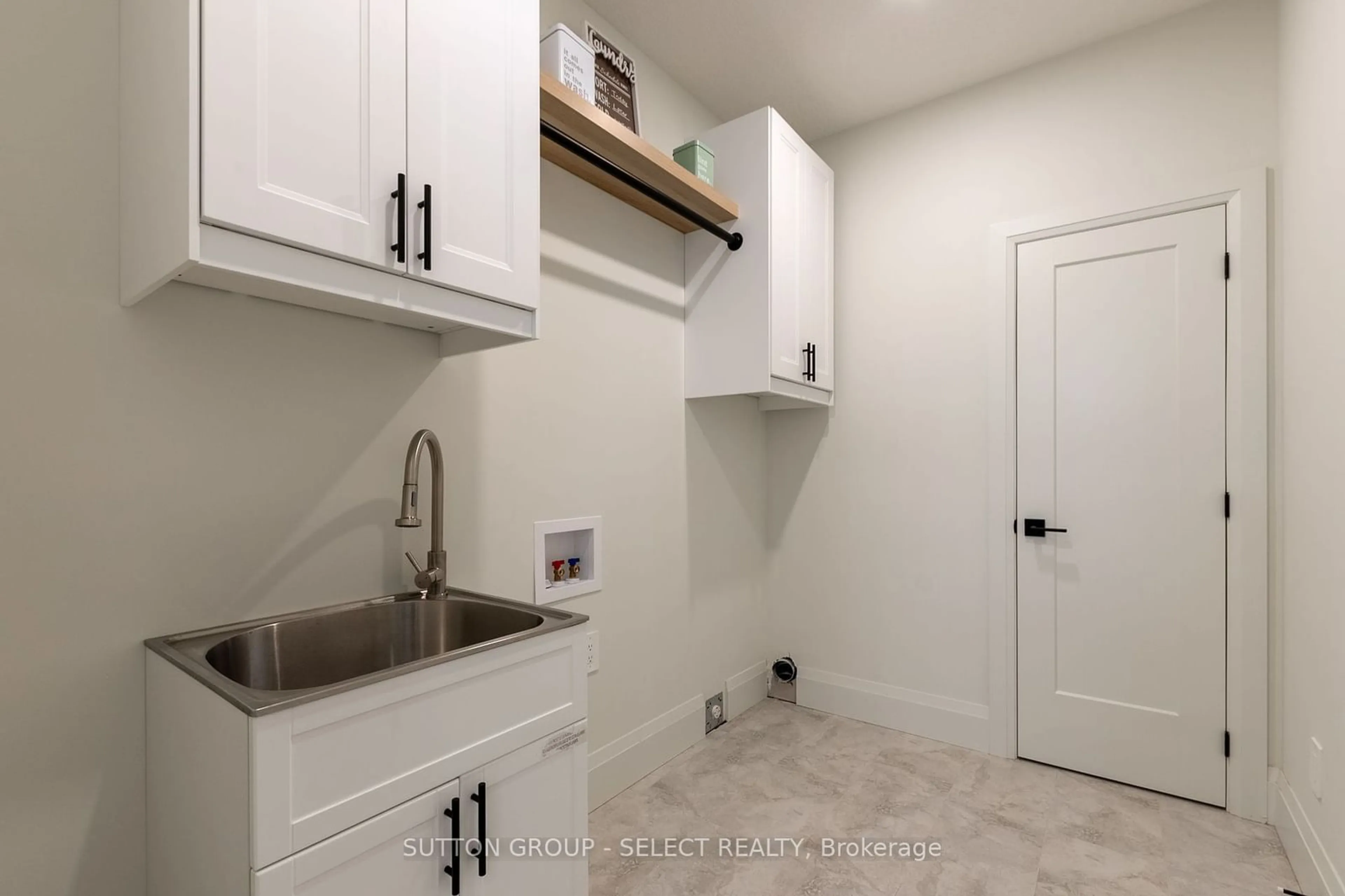 Laundry room for 16 KELLY Dr, Zorra Ontario N0M 2M0