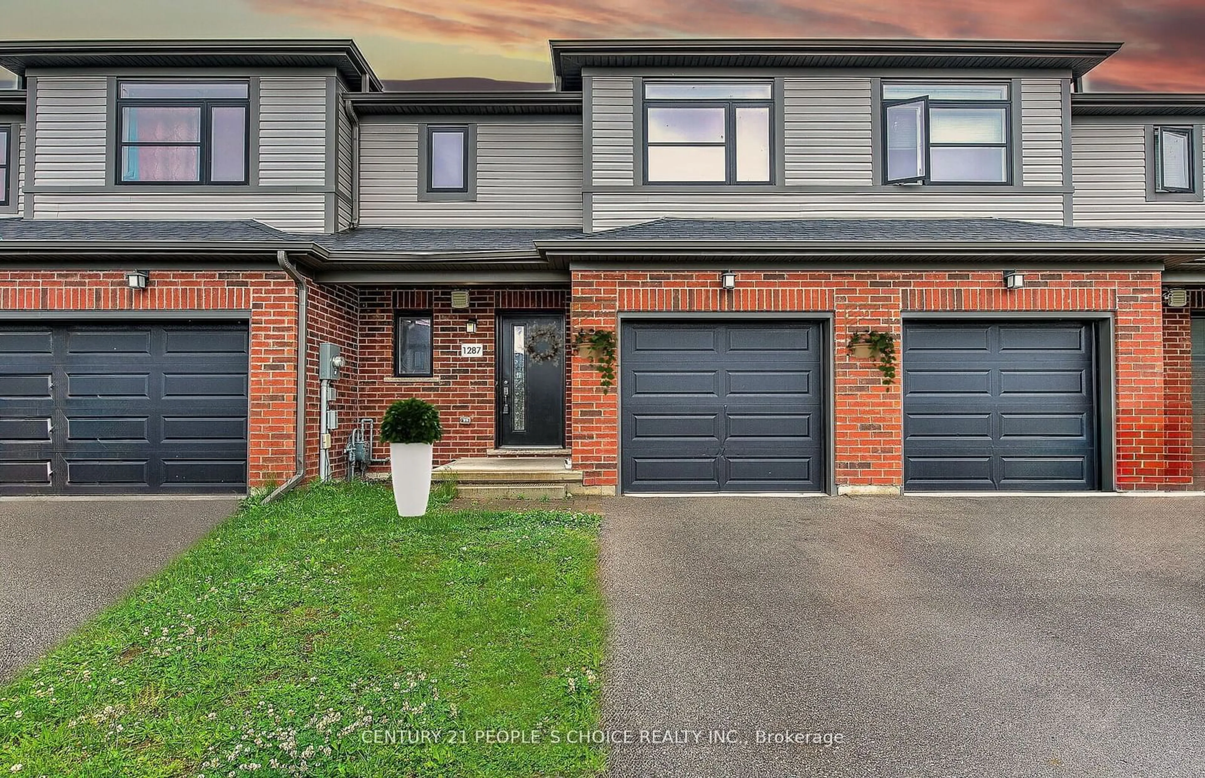 A pic from exterior of the house or condo for 1287 Michael Circ, London Ontario N5C 1R1