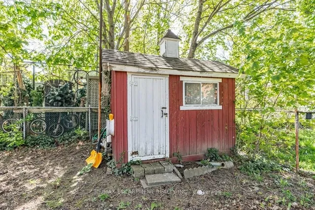 Additional property image - 397 East 28th St